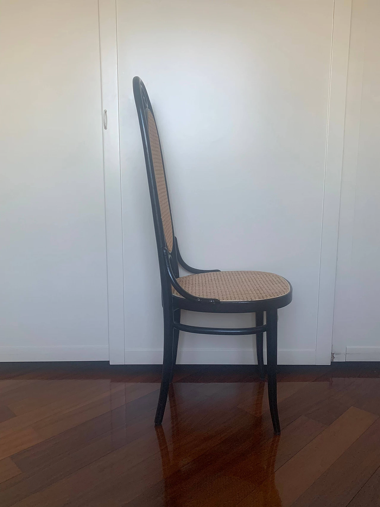 6 Sedie in faggio laccato nero e paglia di Vienna di Thonet, anni '80 3