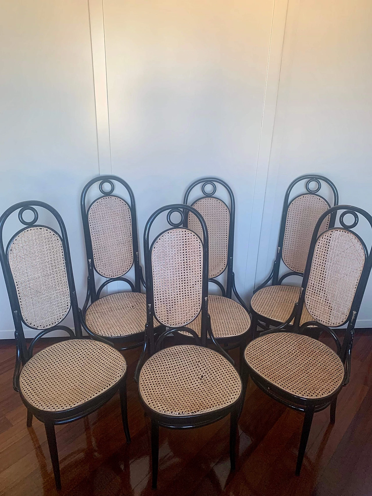 6 Sedie in faggio laccato nero e paglia di Vienna di Thonet, anni '80 14