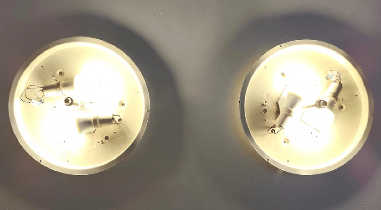 Pair of round Murano glass and metal lamps, 1970s 9