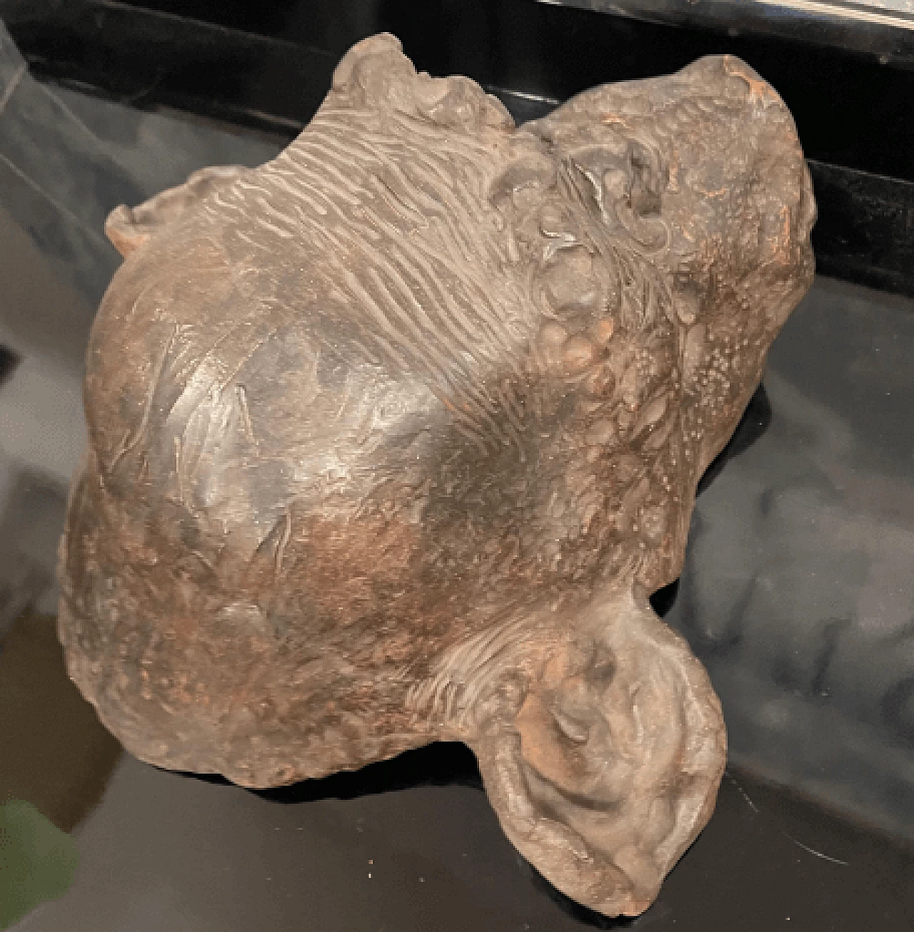 Angelo Zanella, bonobo monkey head, terracotta sculpture, 2019 9