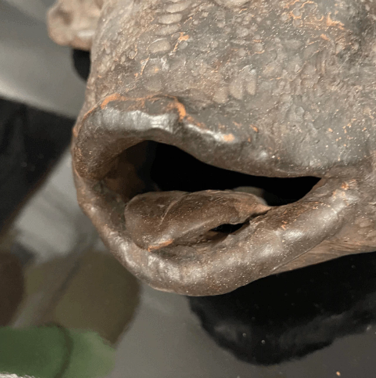 Angelo Zanella, bonobo monkey head, terracotta sculpture, 2019 10