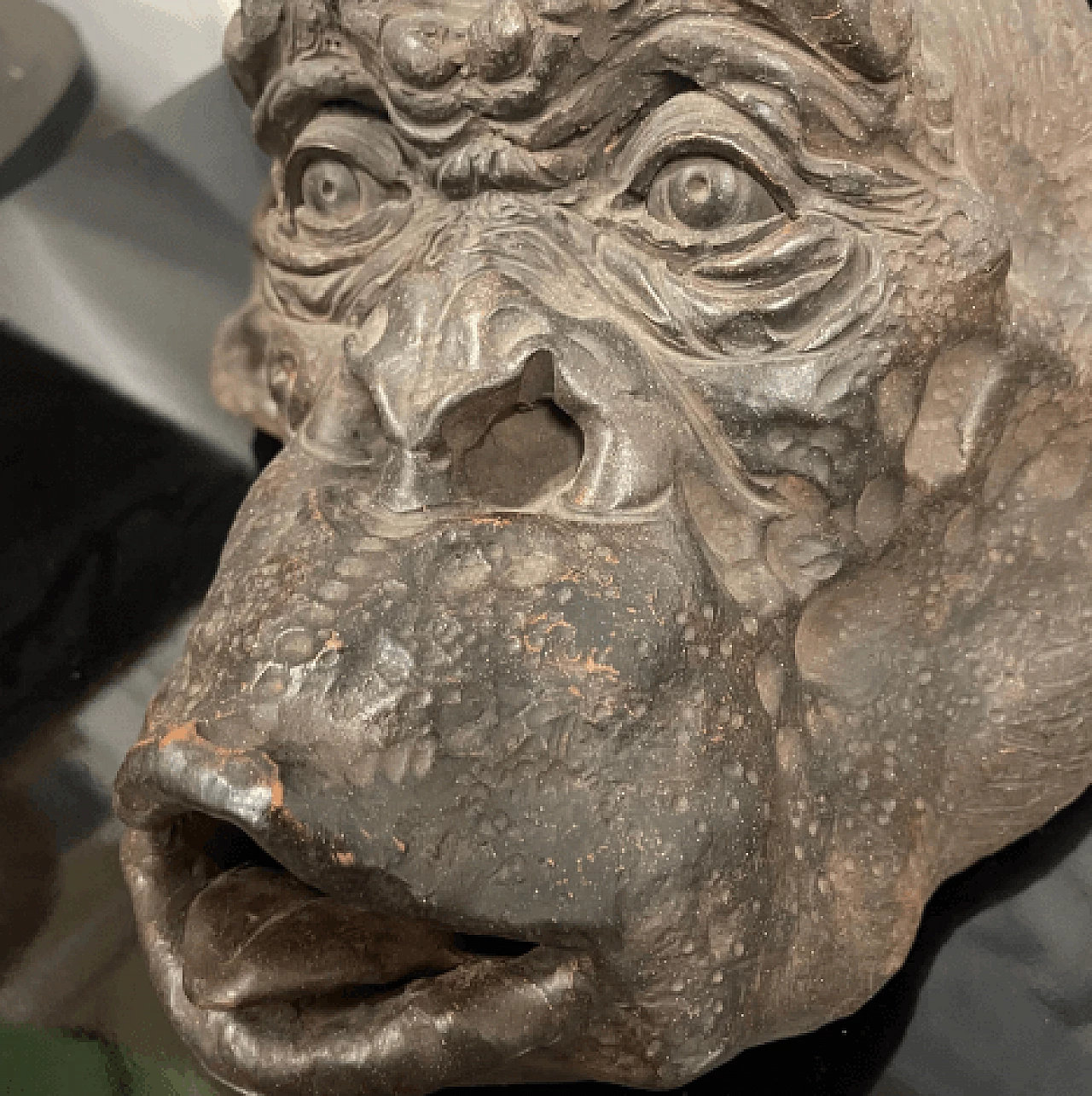 Angelo Zanella, bonobo monkey head, terracotta sculpture, 2019 14