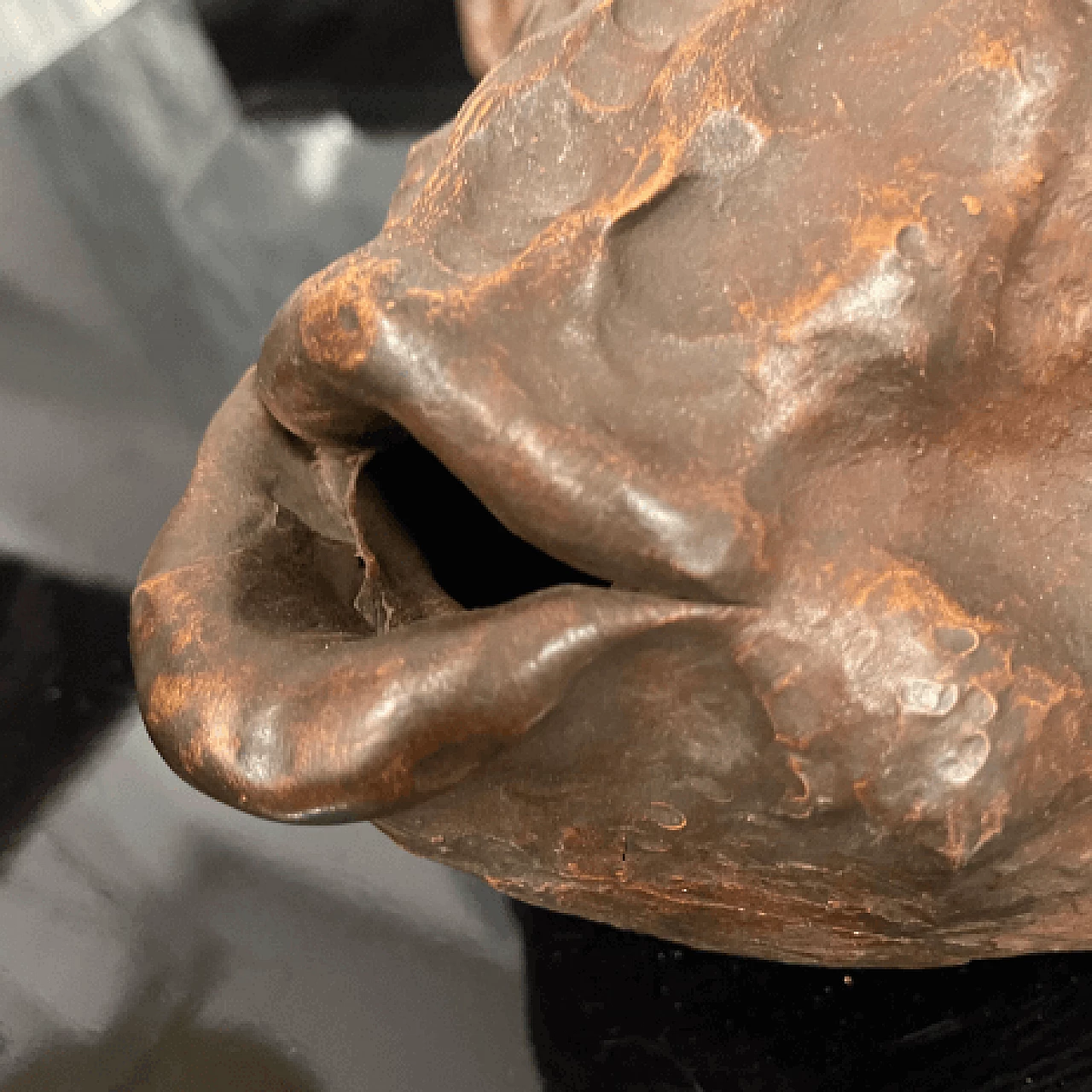 Angelo Zanella, bonobo monkey head, terracotta sculpture, 2018 12