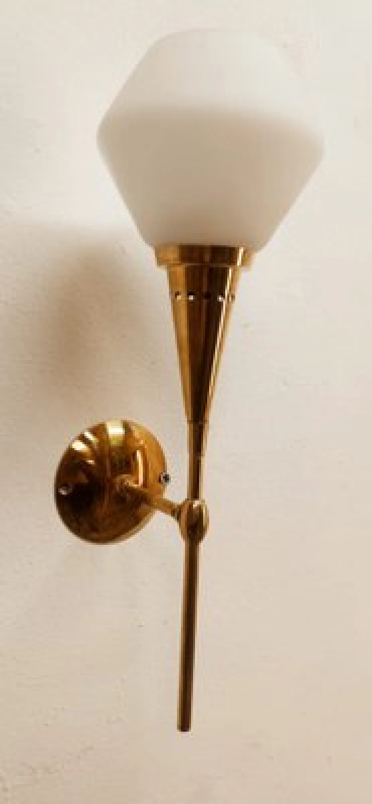Brass and glass wall light by Stilnovo, 1960s 5