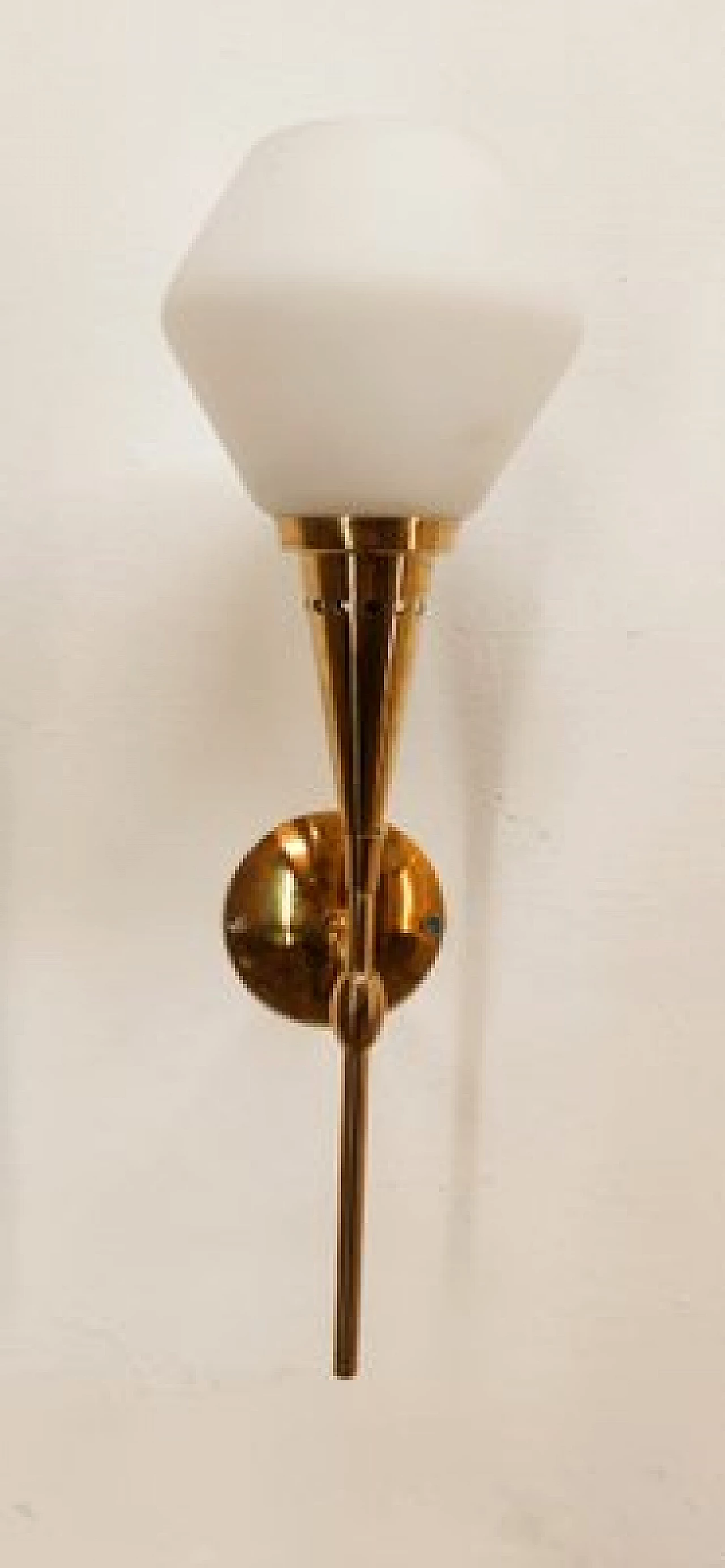 Brass and glass wall light by Stilnovo, 1960s 14