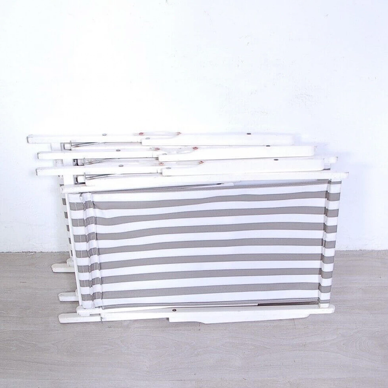 3 Folding deck chairs in white wood and fabric by Fratelli Reguitti, 1970s 12