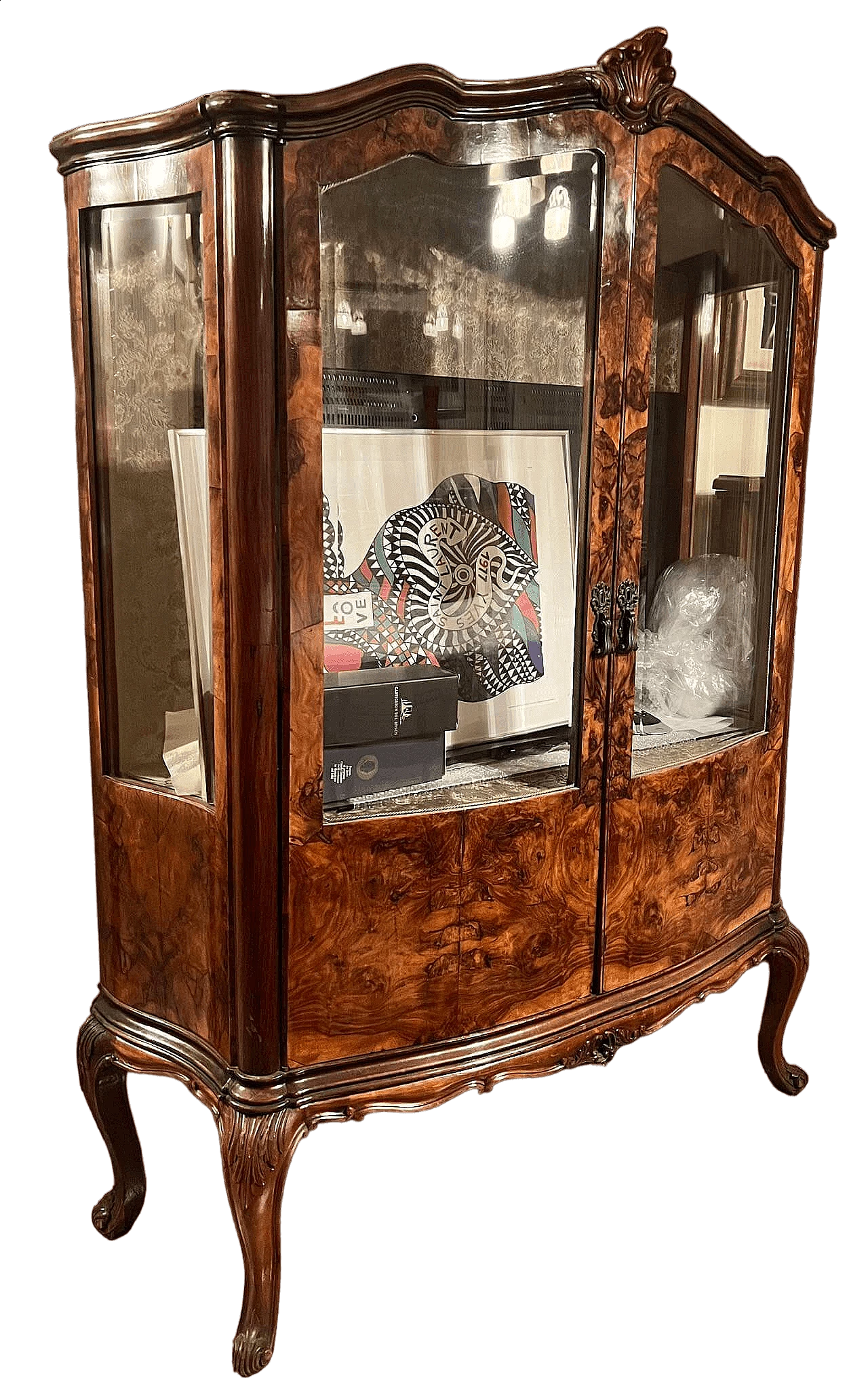 Rounded display case in briarwood with velvet damask back, early 20th century 5