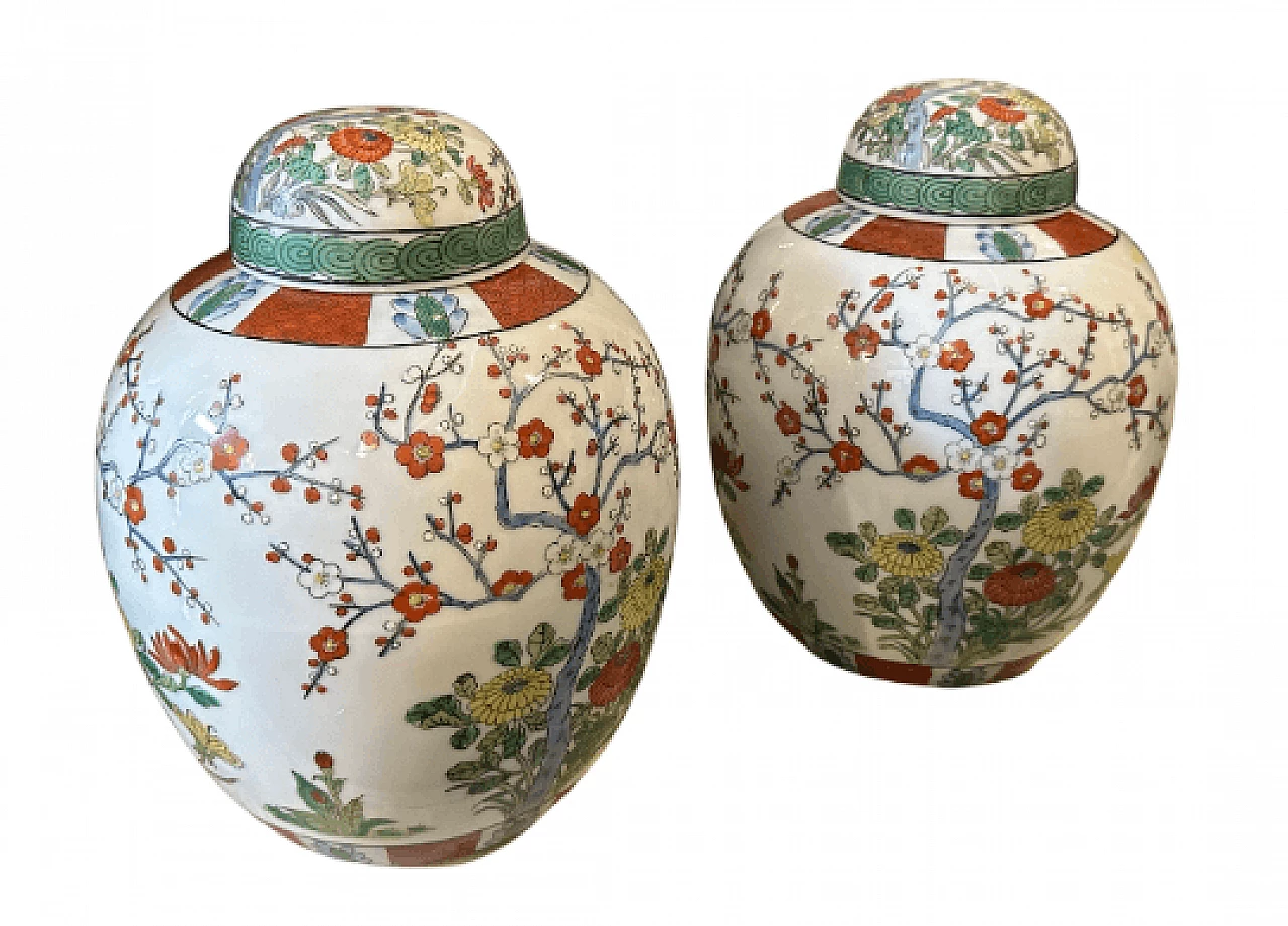 Coppia di barattoli da zenzero cinesi in ceramica dipinta, anni '60 1