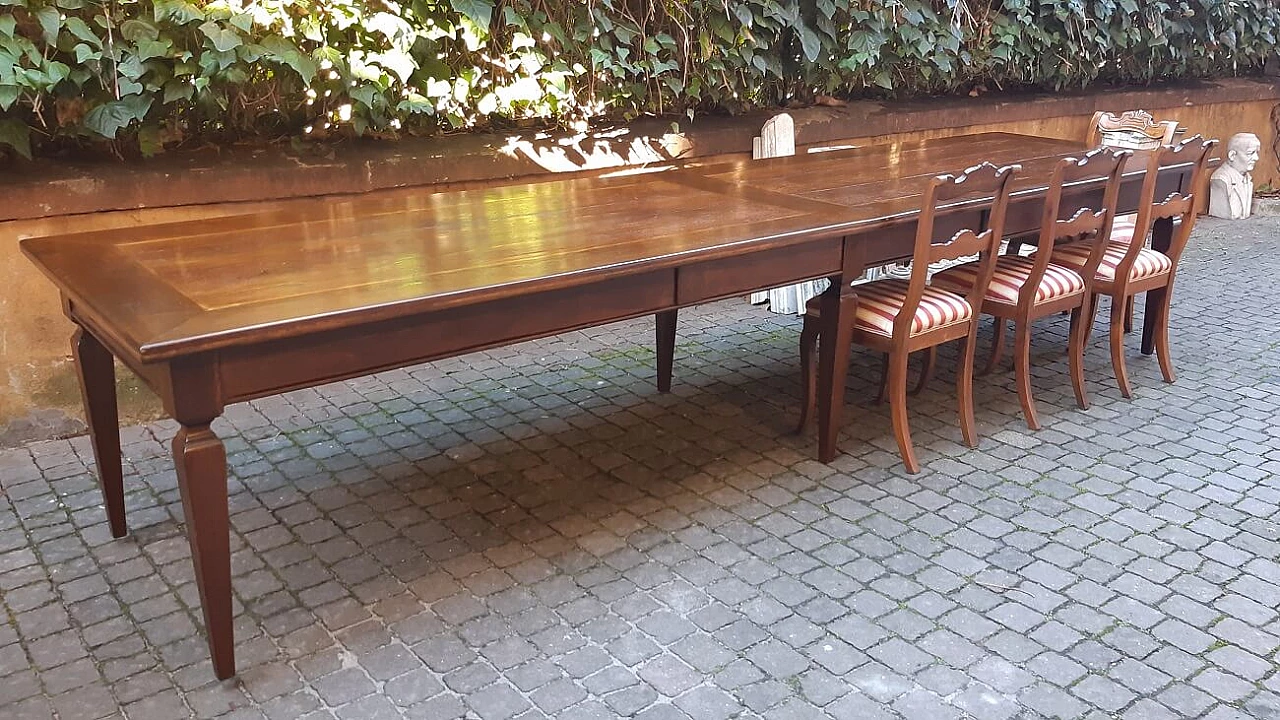 Emilian walnut and oak table, second half of the 19th century 3