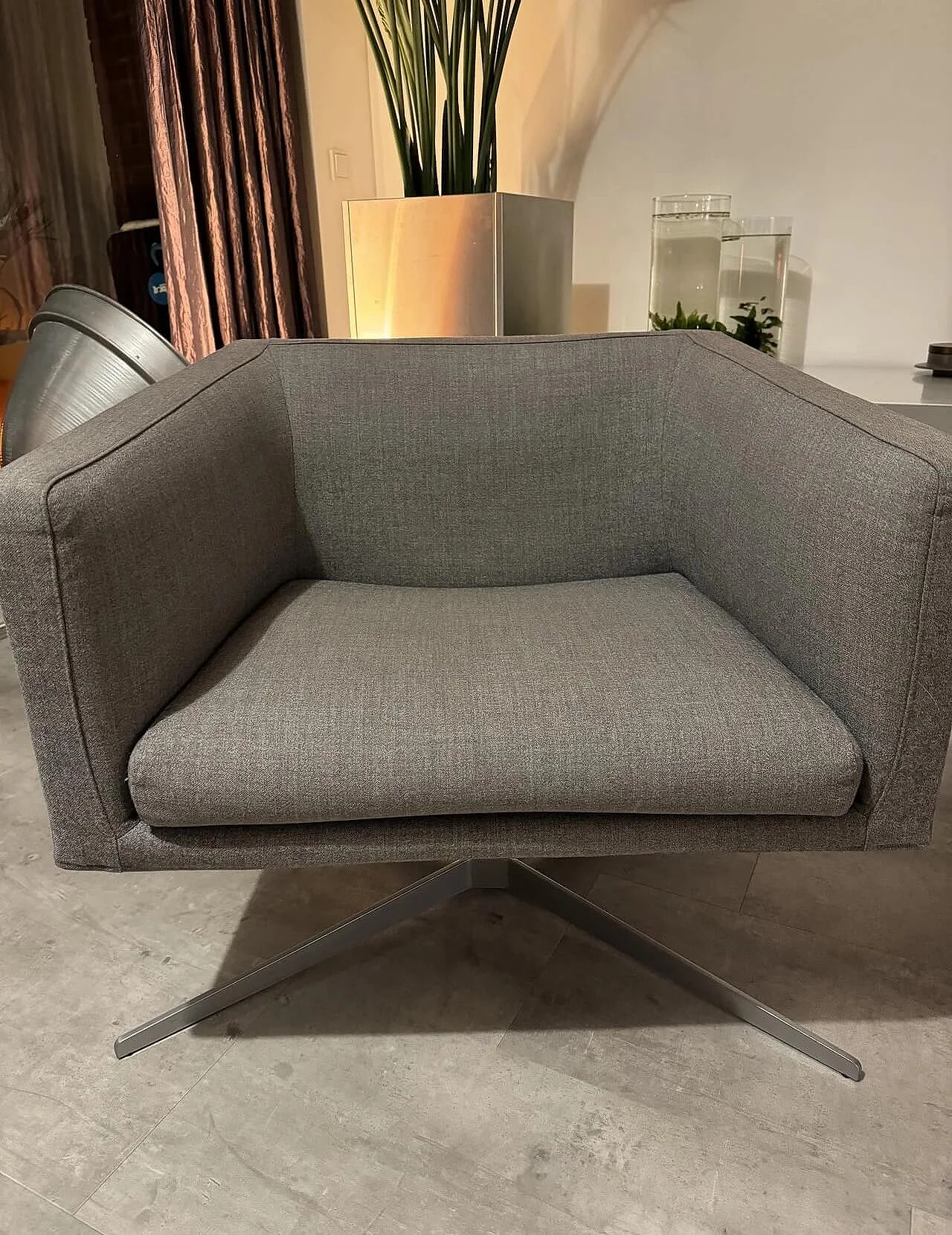 Cubica armchair by Studio LAM Lievore Altherr Molina for Verzelloni 3