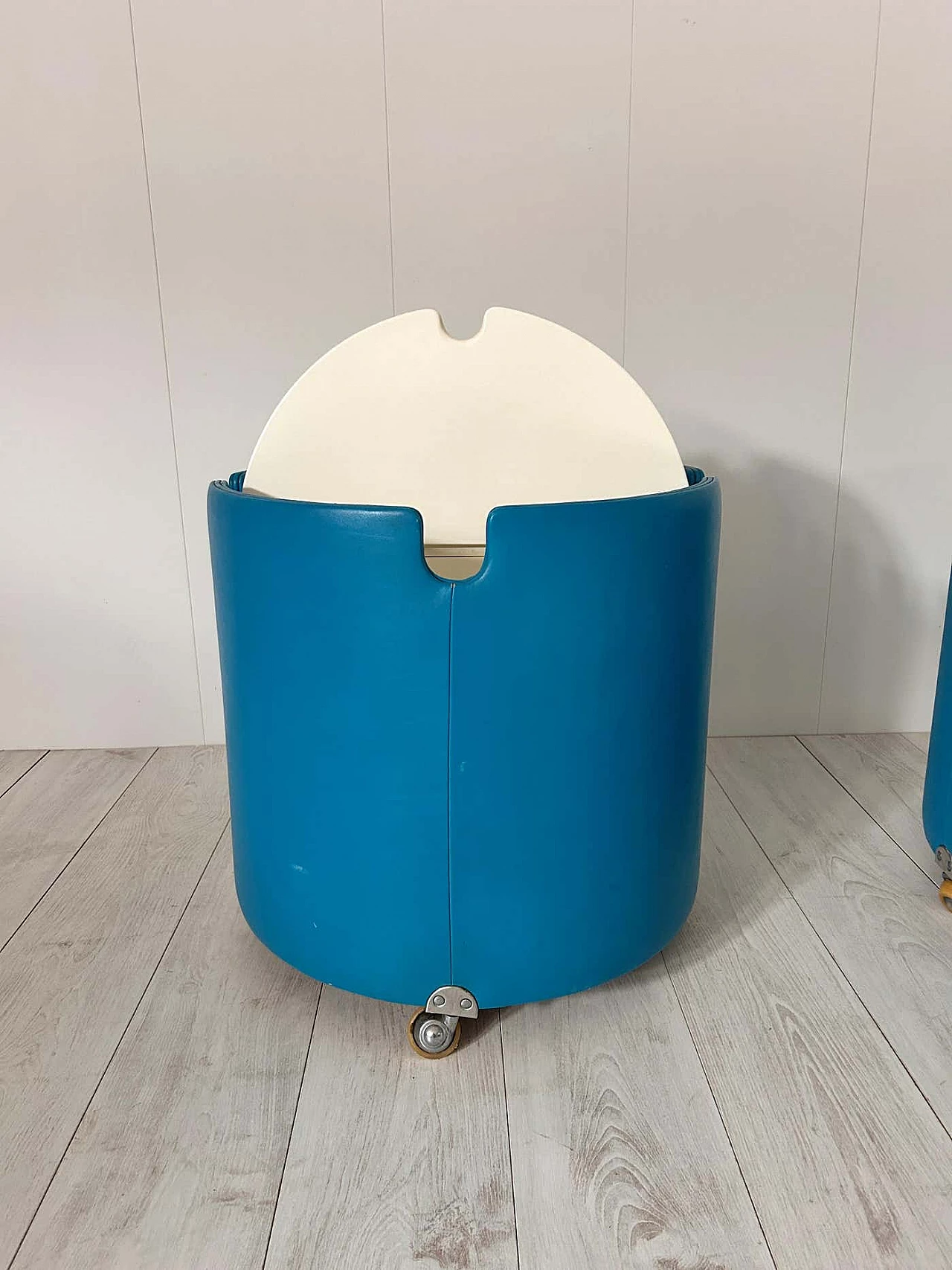 Coppia di comodini Lullaby di Luigi Massoni per Poltrona Frau, anni '70 10