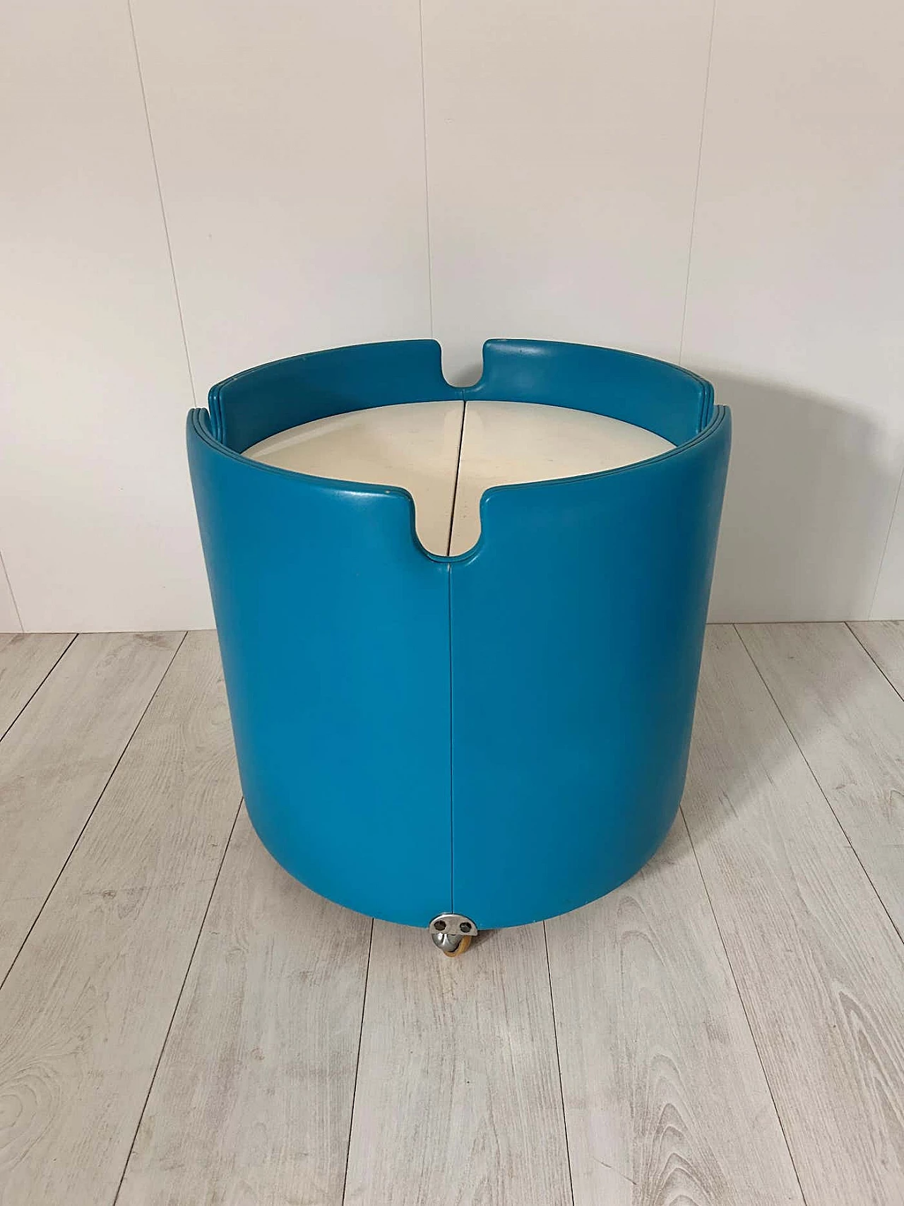 Coppia di comodini Lullaby di Luigi Massoni per Poltrona Frau, anni '70 11