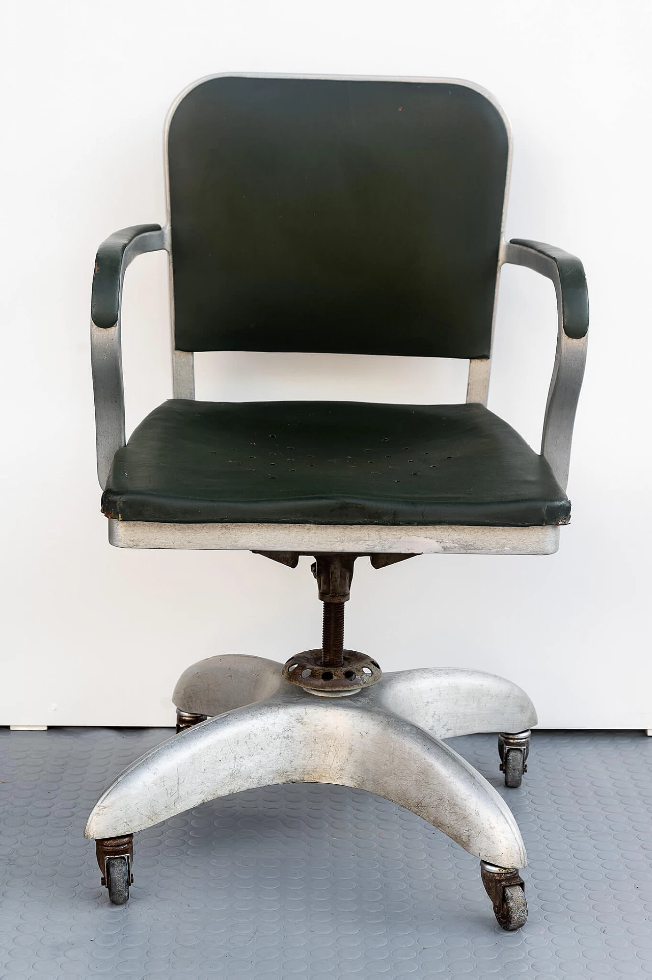 Metal swivel chair Kardex, 1930s 4