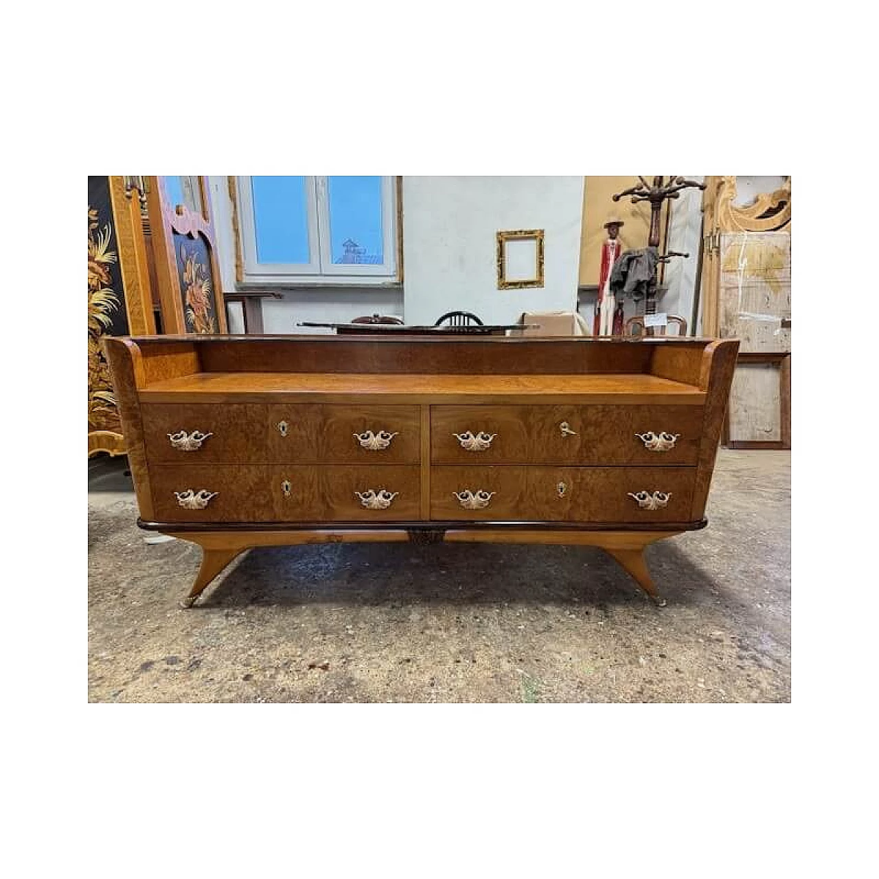 Cassettiera in radica di betulla con fronte a quattro cassetti e piano in vetro, anni '50 8