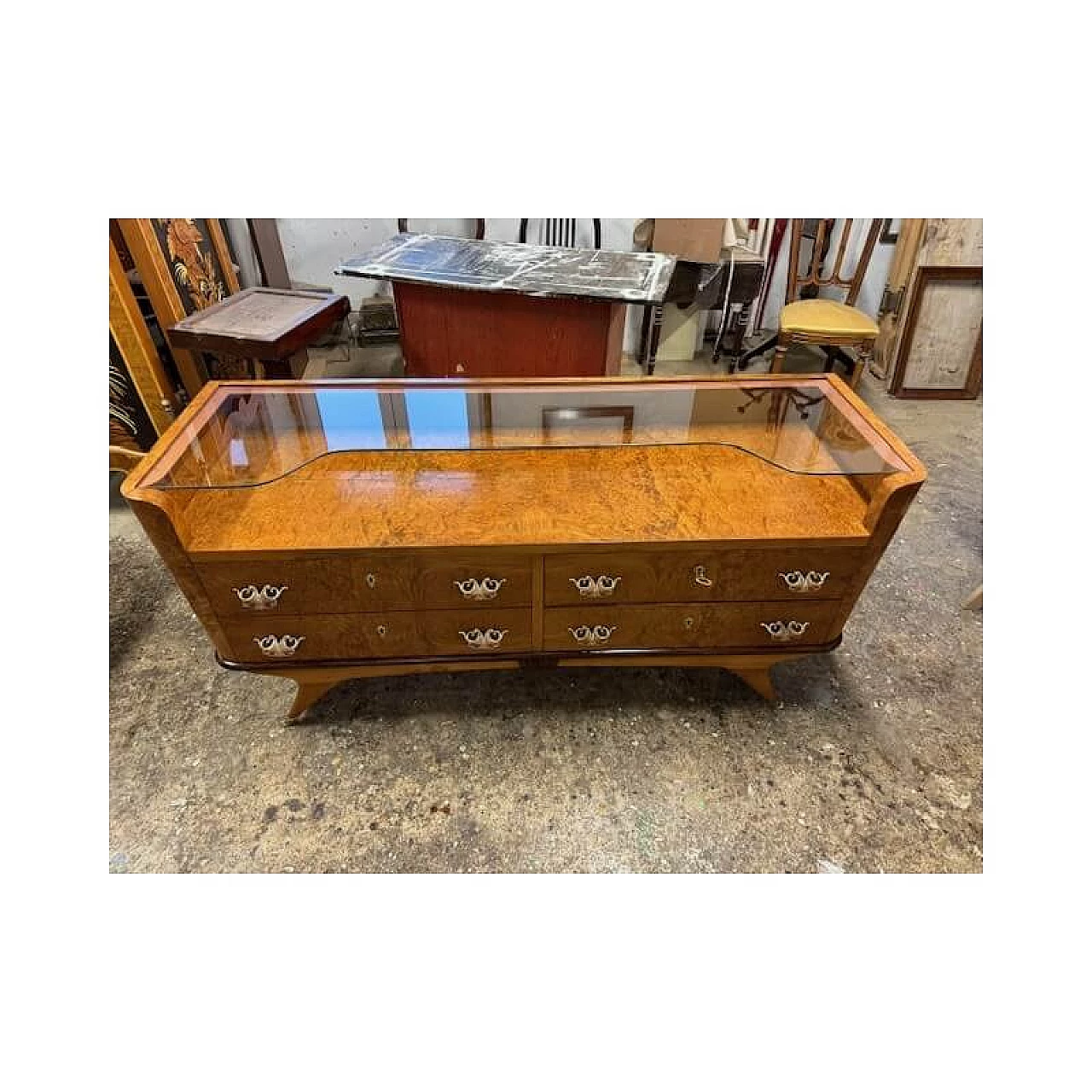 Cassettiera in radica di betulla con fronte a quattro cassetti e piano in vetro, anni '50 15