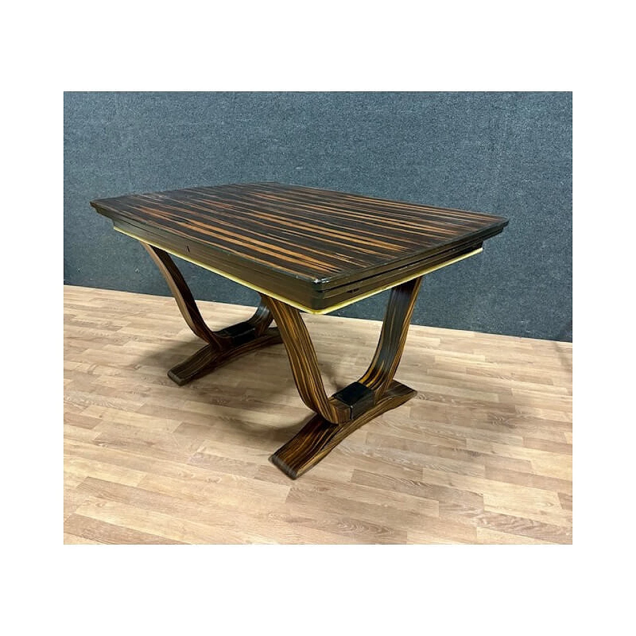 Extending Art Deco table in solid oak plated with Makassar ebony, 1930s 2