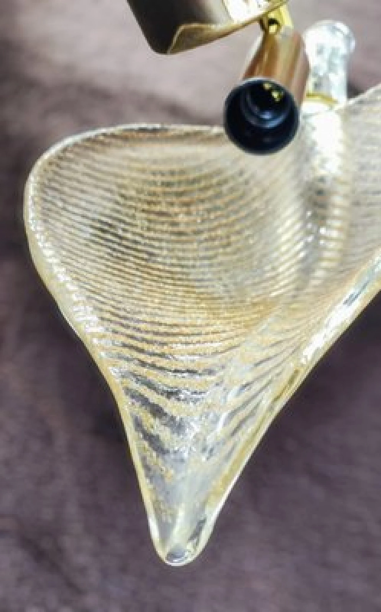 Pair of transparent and gilded Murano glass leaf wall lights, 1980s 18