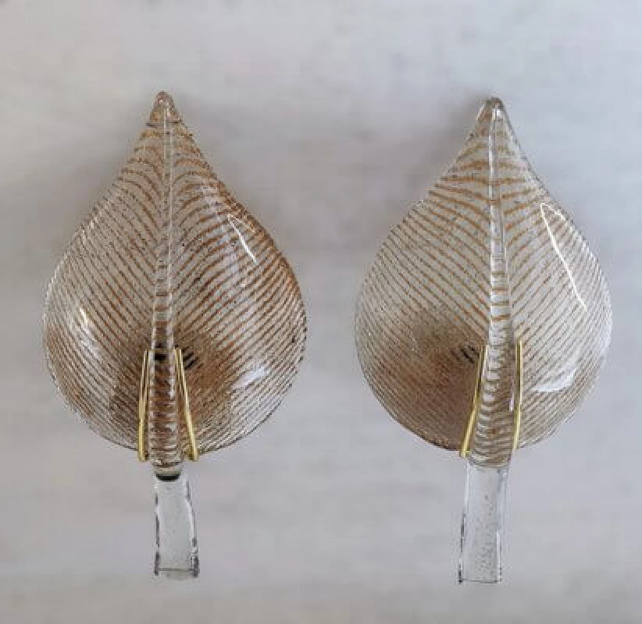 Pair of transparent and gilded Murano glass leaf wall lights, 1980s 27