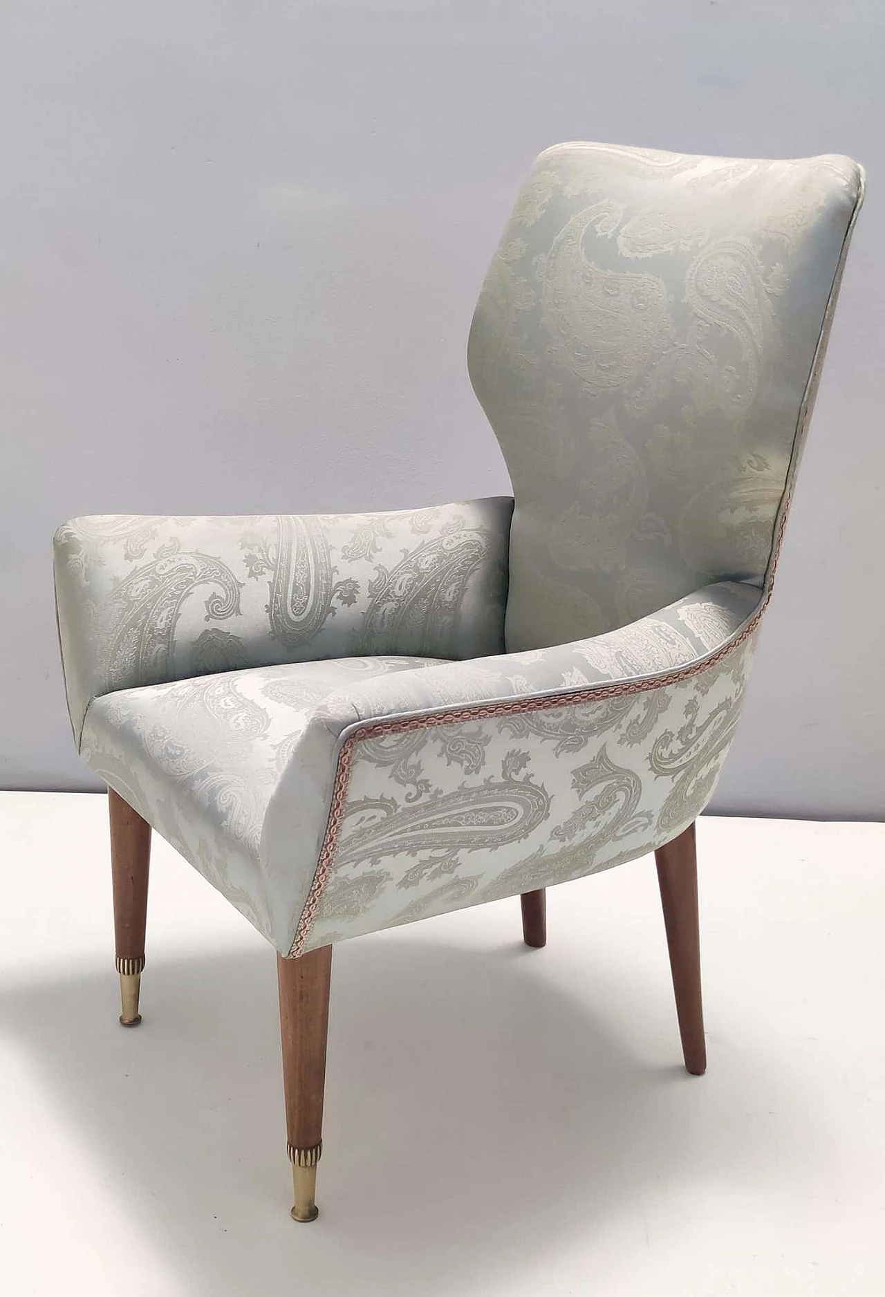 Pair of satin lounge chairs with walnut frame and brass feet, 1950s 9