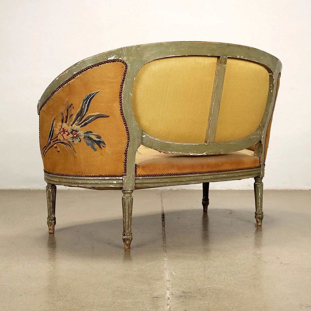 4 Neoclassical style lacquered and gilded wood armchairs and sofa, early 20th century 9