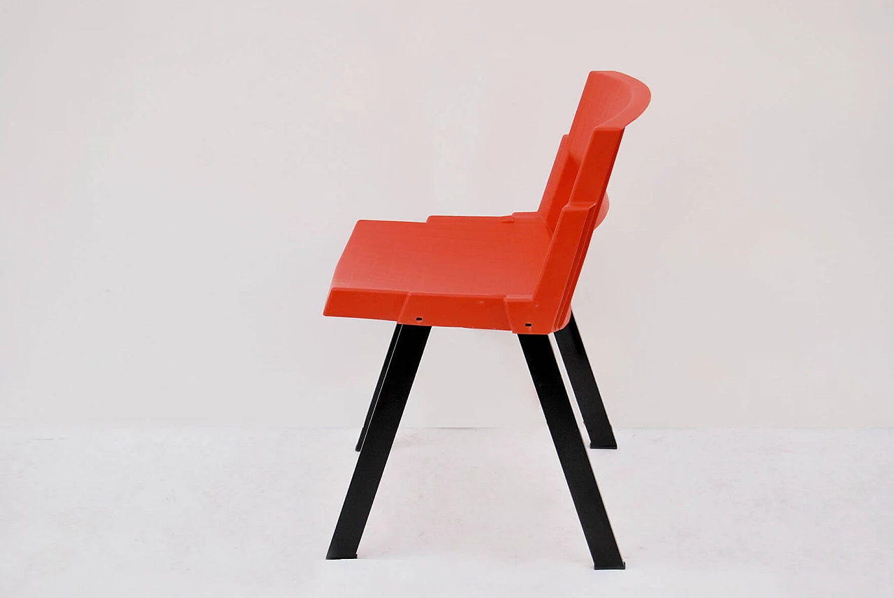 6 red and black dining chairs City  by Lucci & Orlandini for Lamm, 1980s 2