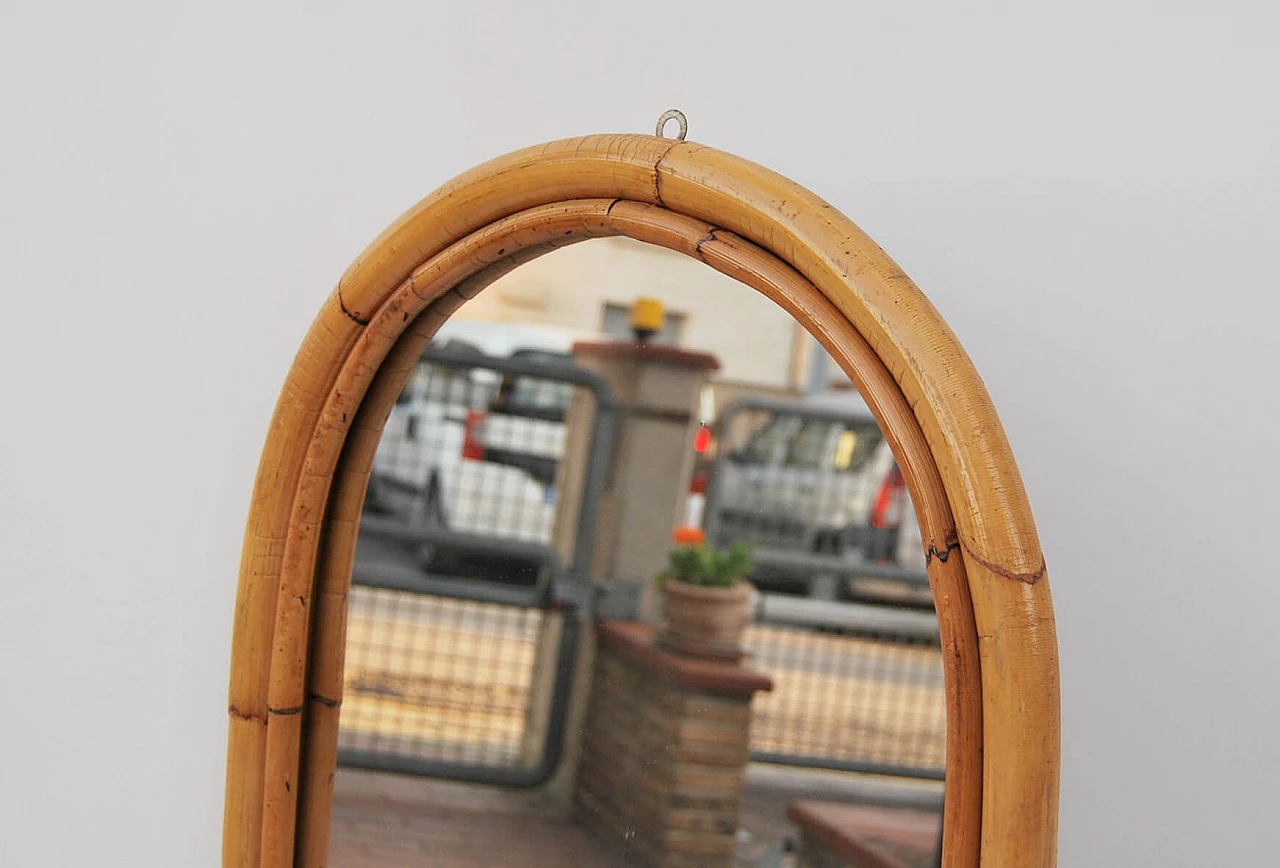 Specchio da parete ad arco in bambù e rattan, anni '60 2