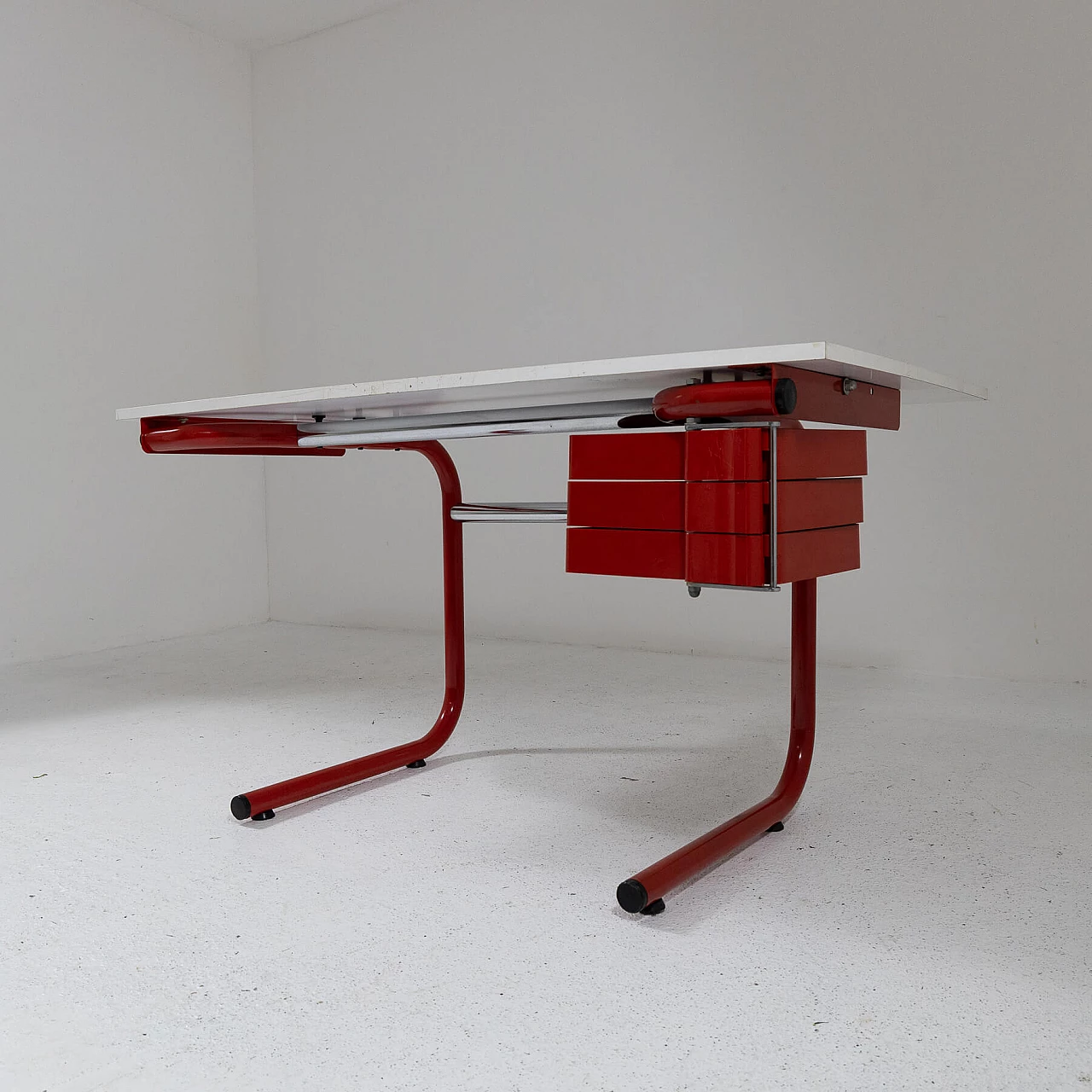 Pupil tilting writing desk by Joe Colombo for Bieffeplast, 1970s 7