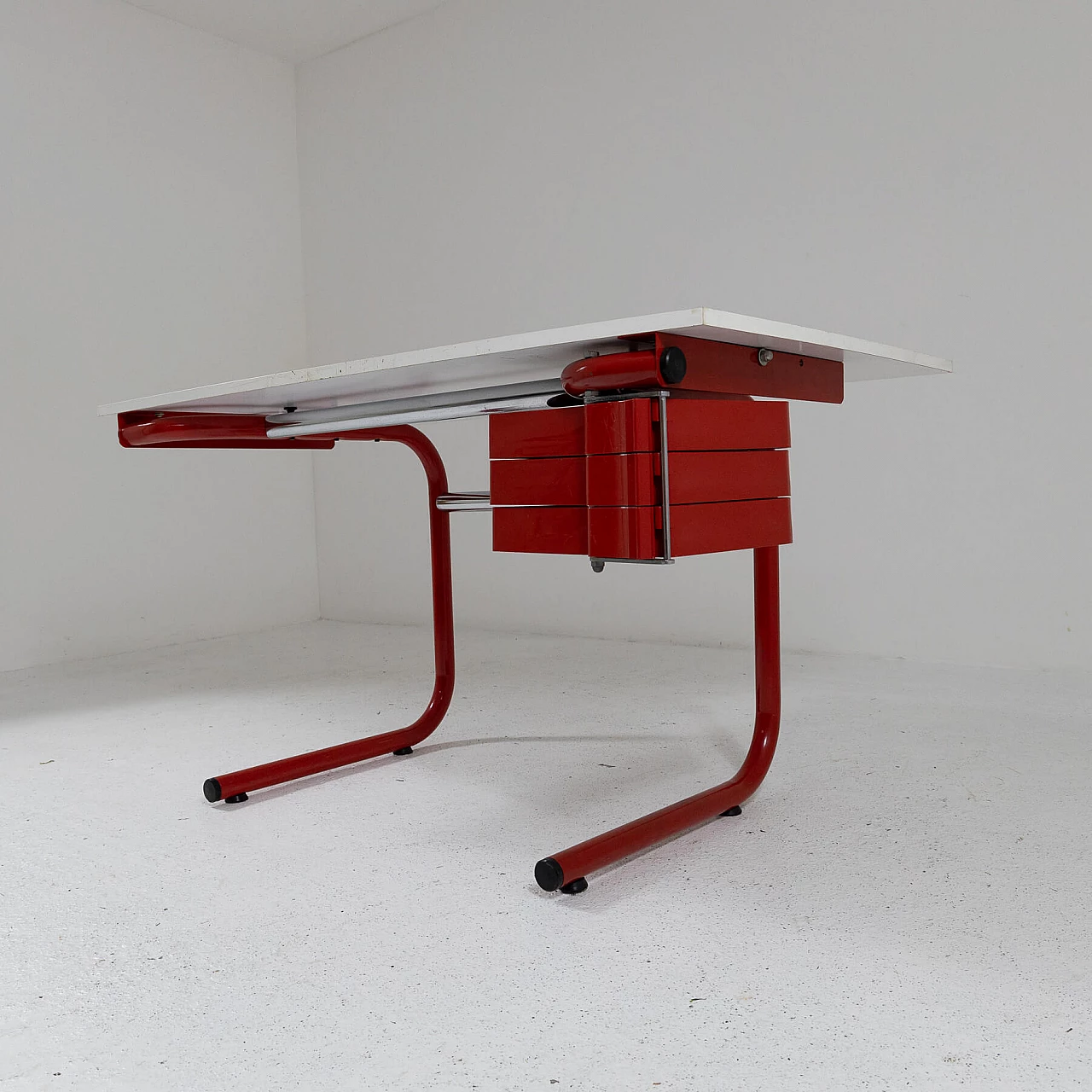 Pupil tilting writing desk by Joe Colombo for Bieffeplast, 1970s 9