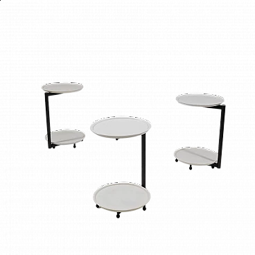 3 Tavolini impilabili in metallo e plastica di Cassina, anni '80