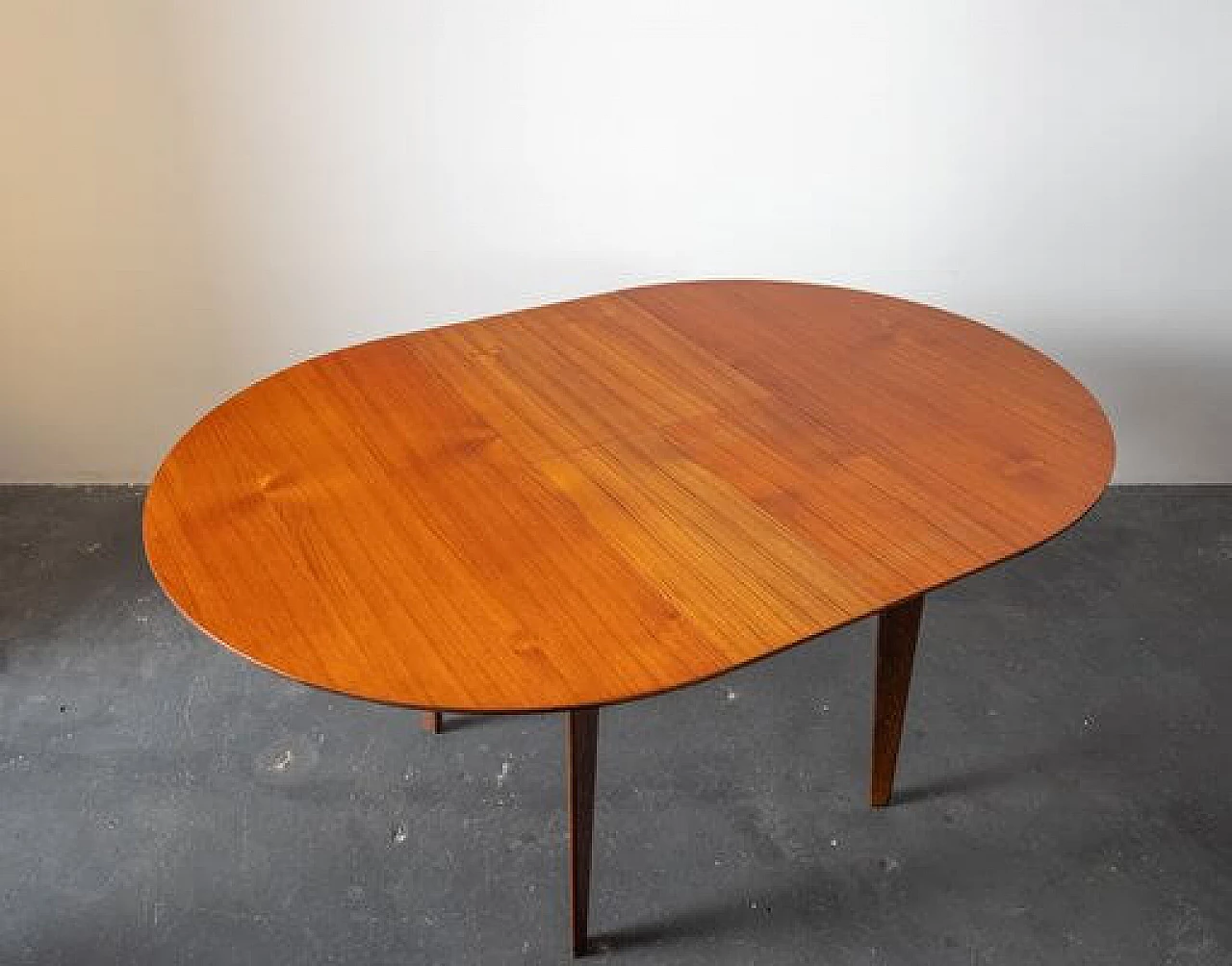 Extendable teak dining table by Dassi, 1960s 4