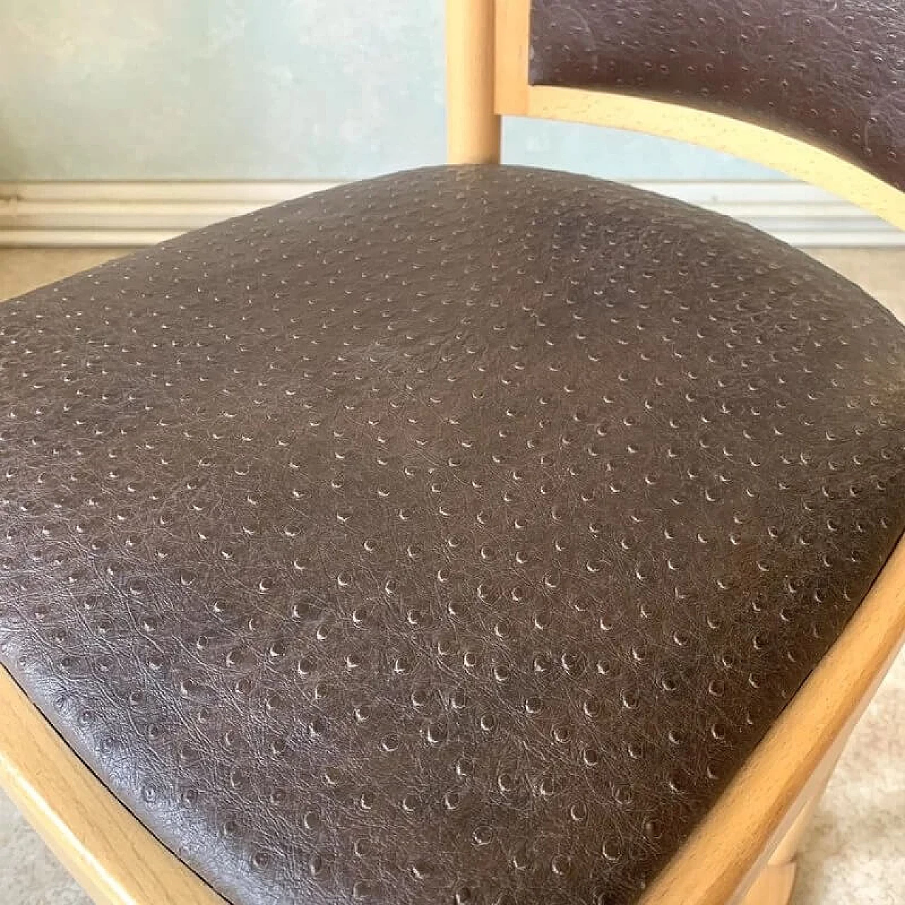 4 Fledermaus wood and brown leather chairs by Josef Hoffmann for Alivar, 1980s 5