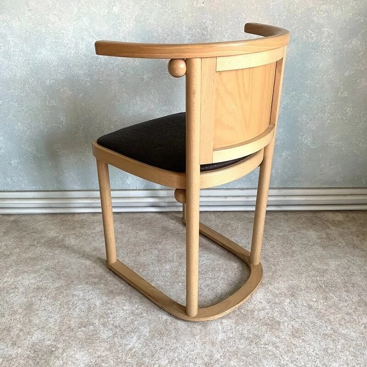 4 Fledermaus wood and brown leather chairs by Josef Hoffmann for Alivar, 1980s 8