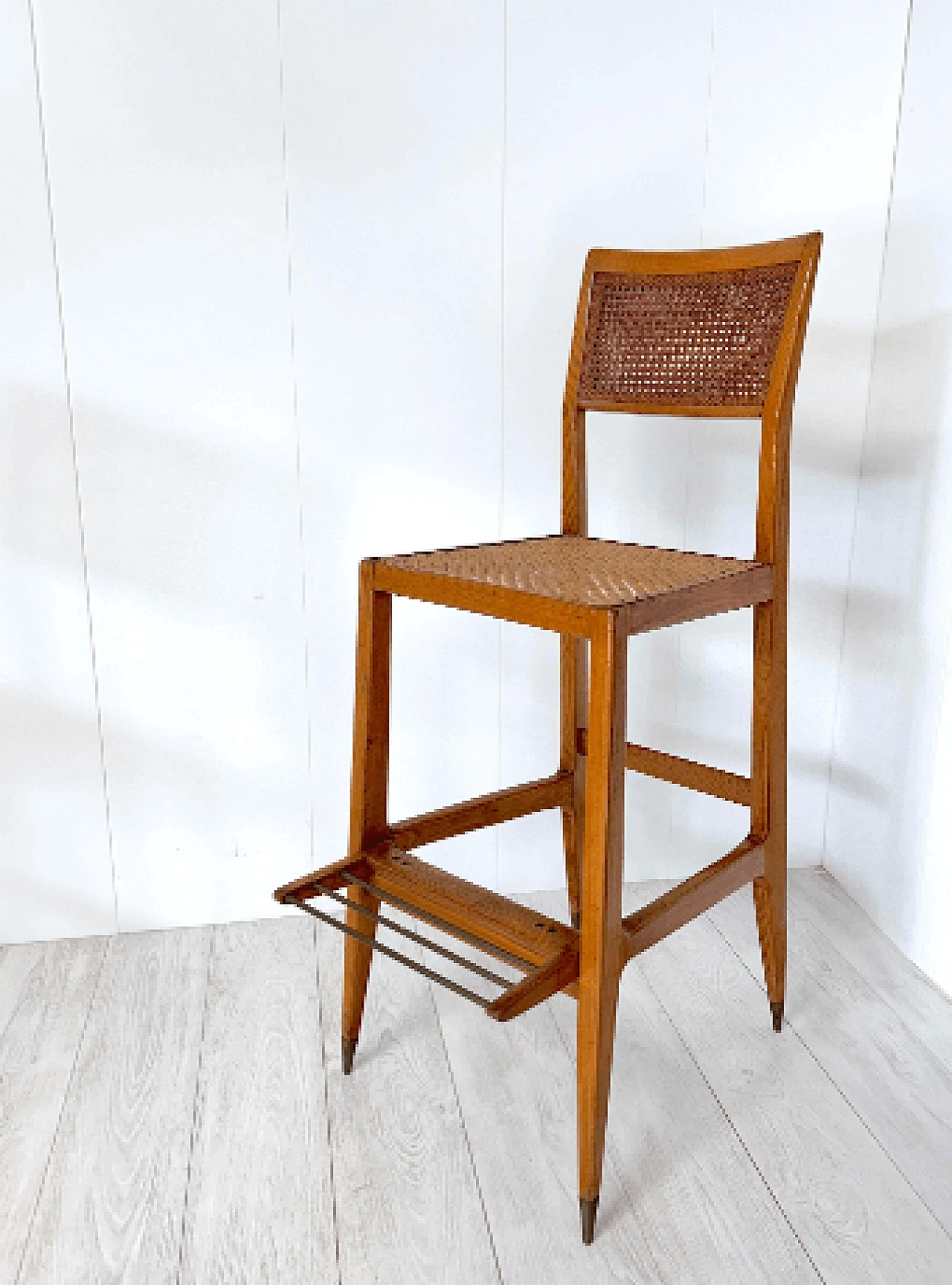 Pair of croupier stools by Gio Ponti for the Sanremo Casino, 1950s 10