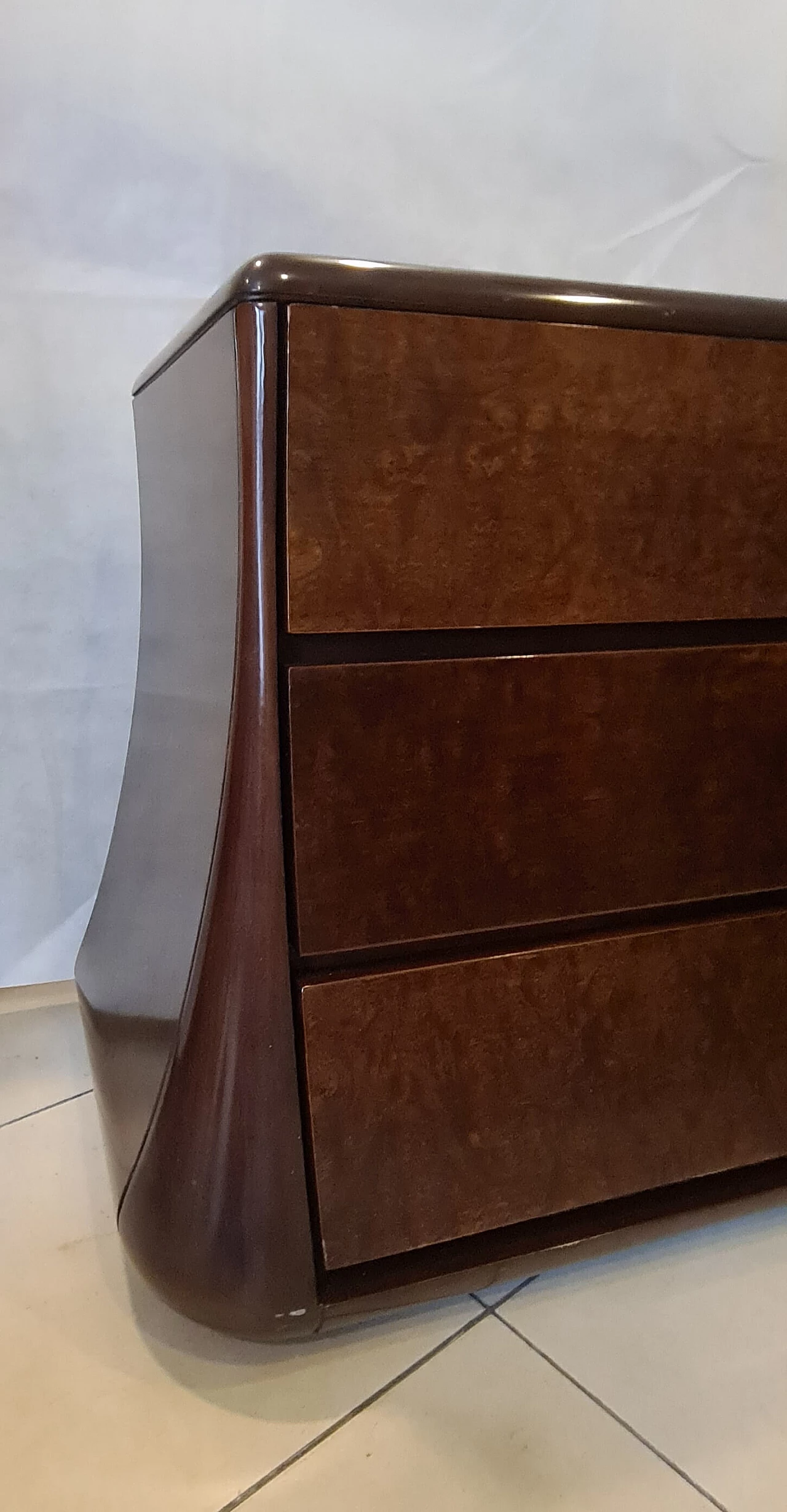 Pair of Frank walnut bedside tables and chest of drawers by Luciano Frigerio, 1970s 8