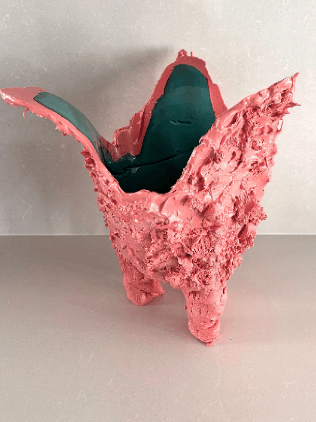 Lava vase in resin by Gaetano Pesce, 2022 12
