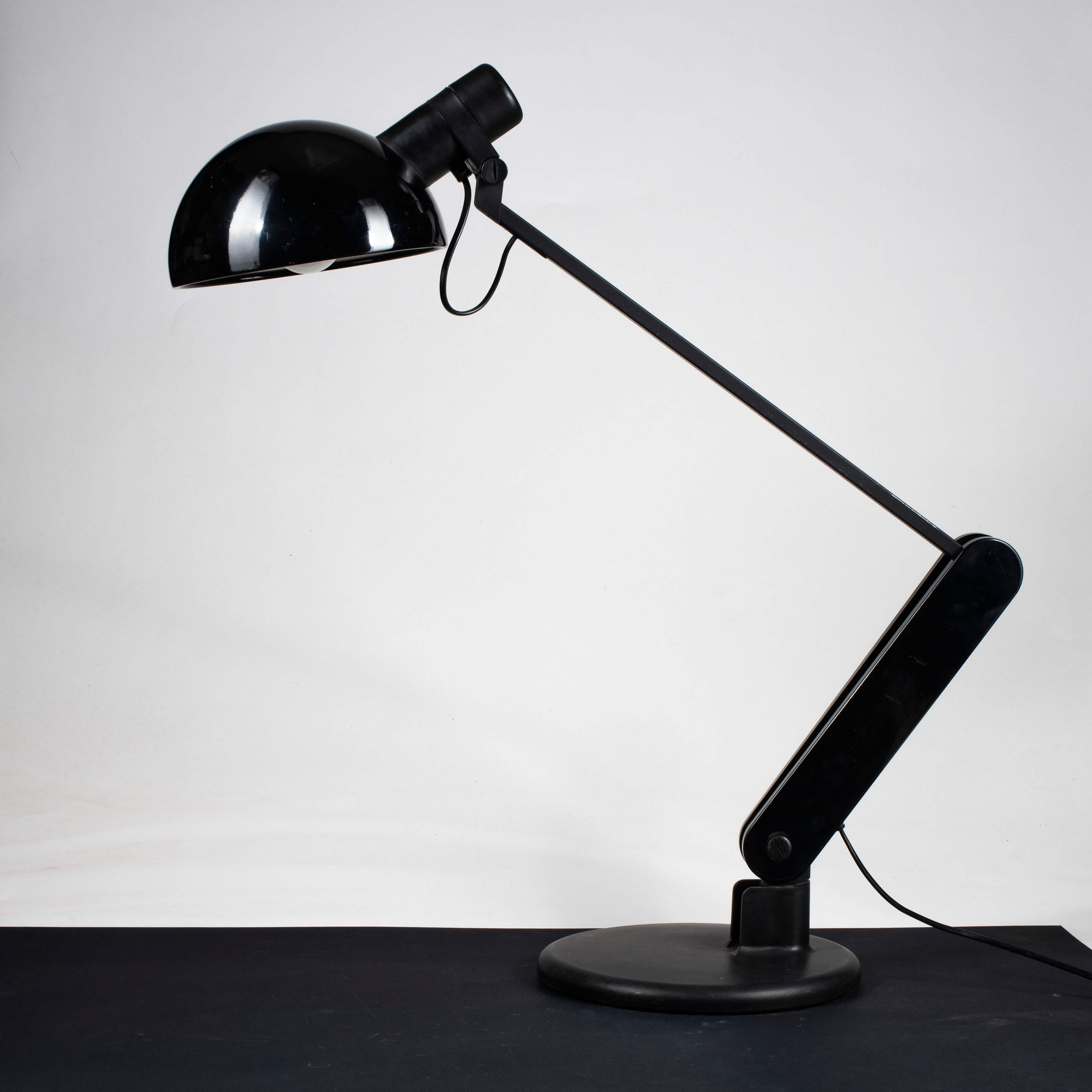 Metal and plastic table lamp by Studio Harvey Guzzini, 1980s intOndo