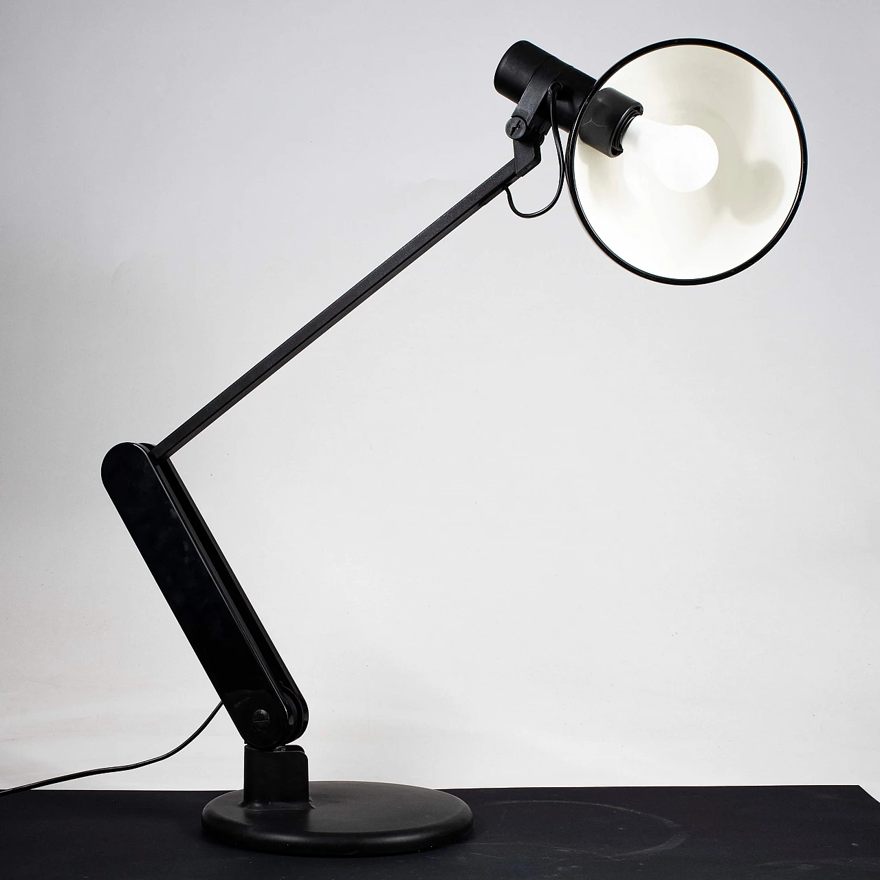 Metal and plastic table lamp by Studio Harvey Guzzini, 1980s 8