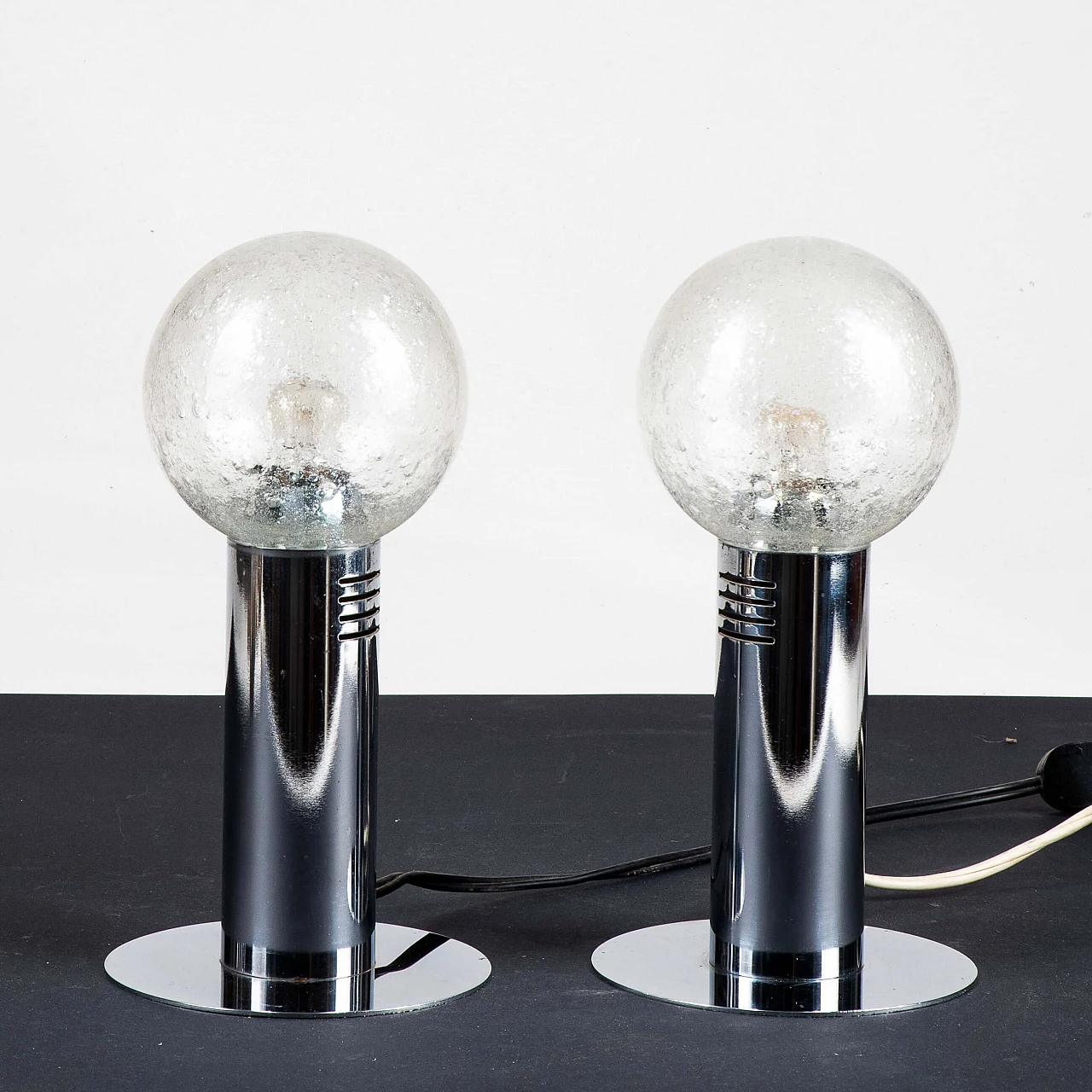 Pair of steel and glass table lamps by Poliarte, 1970s 1