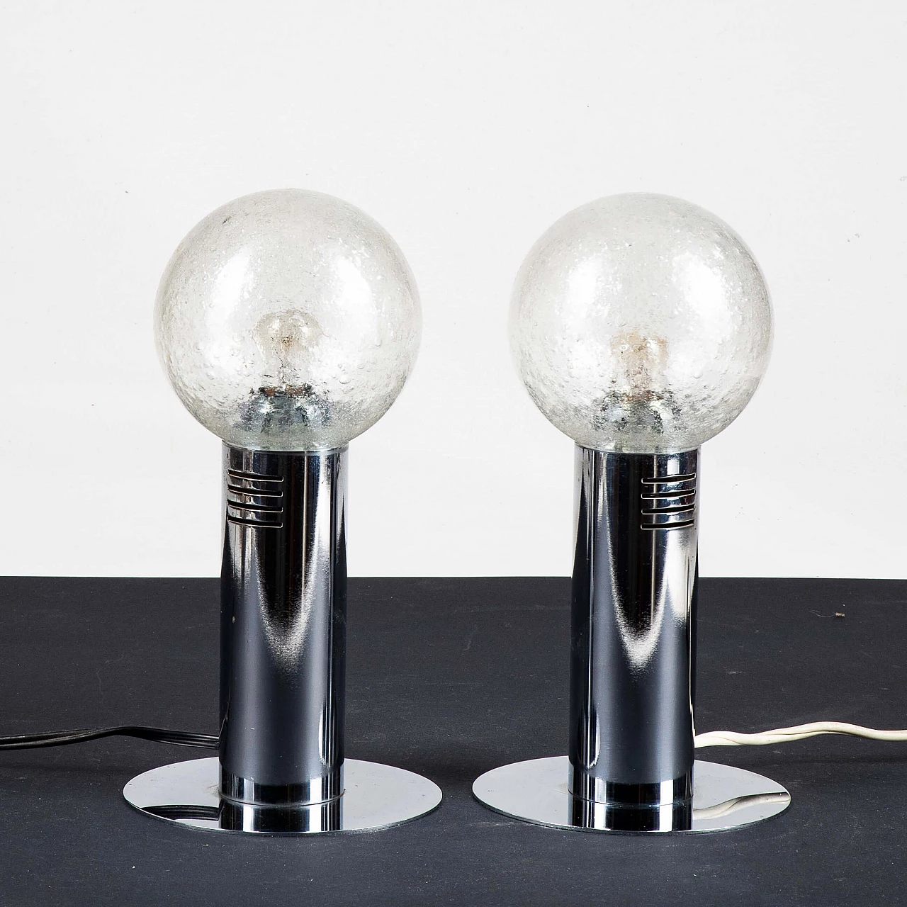 Pair of steel and glass table lamps by Poliarte, 1970s 3