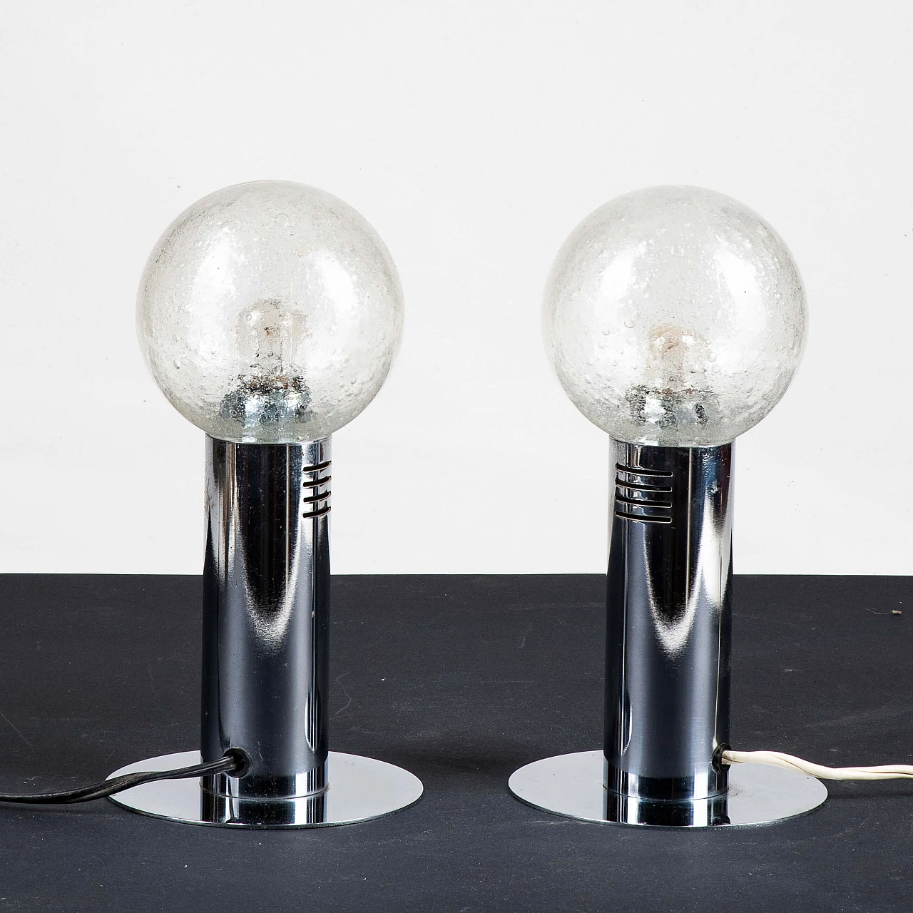 Pair of steel and glass table lamps by Poliarte, 1970s 4