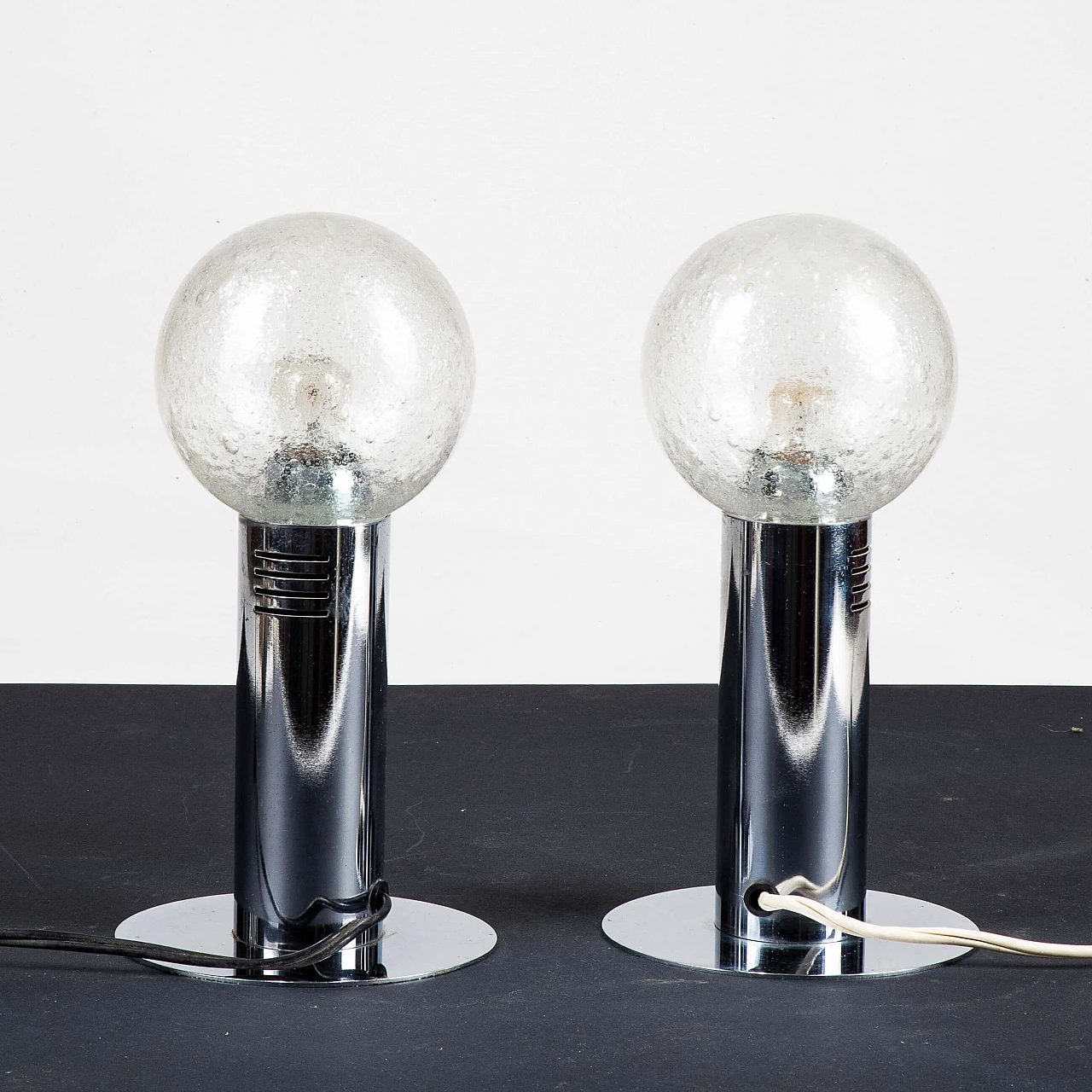 Pair of steel and glass table lamps by Poliarte, 1970s 5