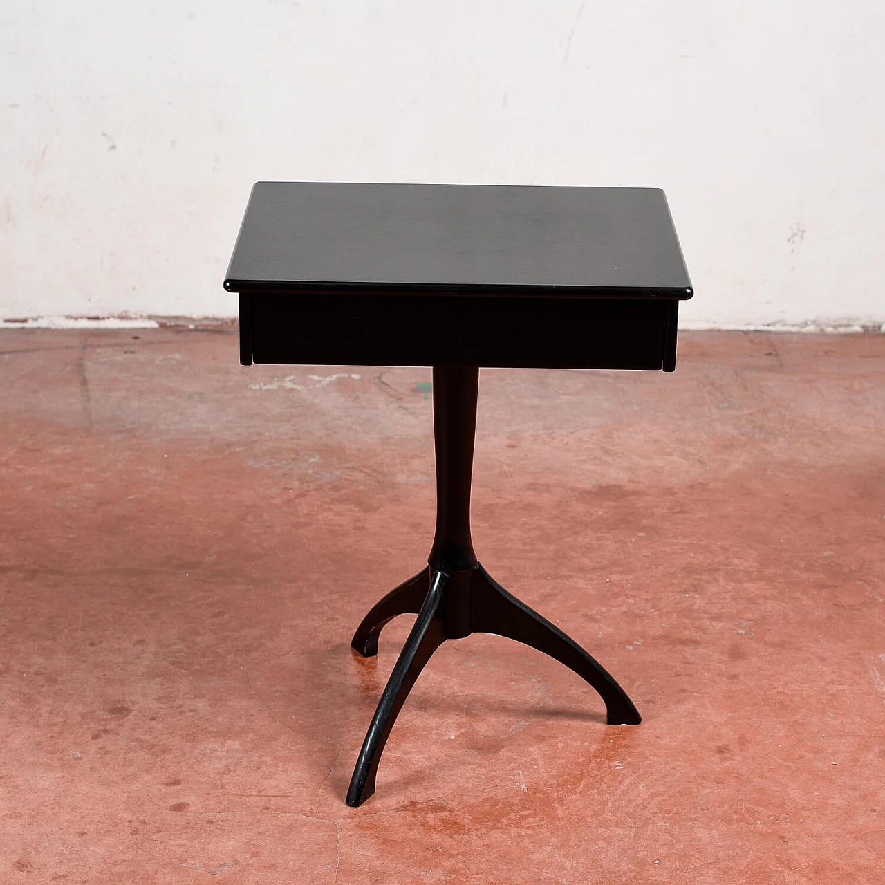 The Shakers 29 coffee table by Alivar 1