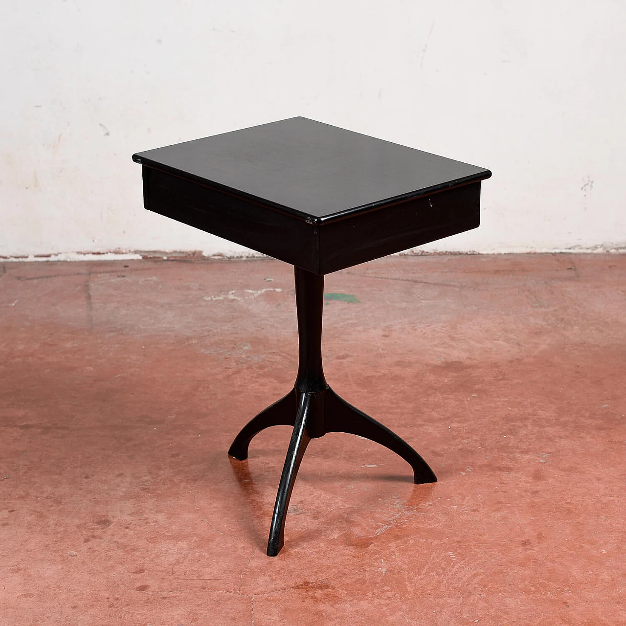 The Shakers 29 coffee table by Alivar 4