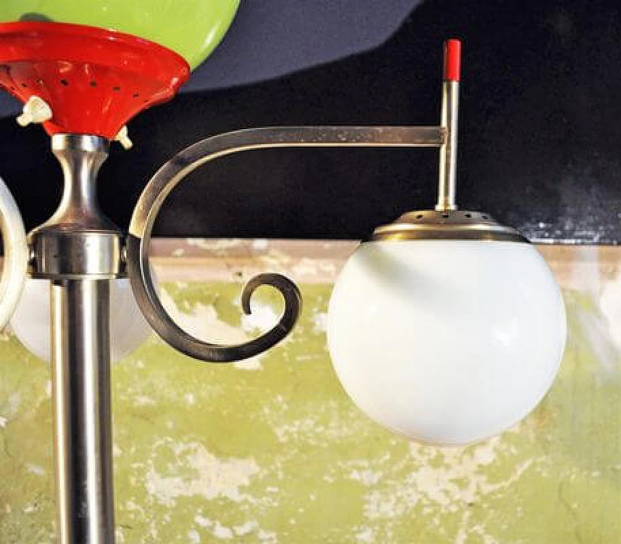 Floor lamp with brass and red laquered metal frame, 1960s 5