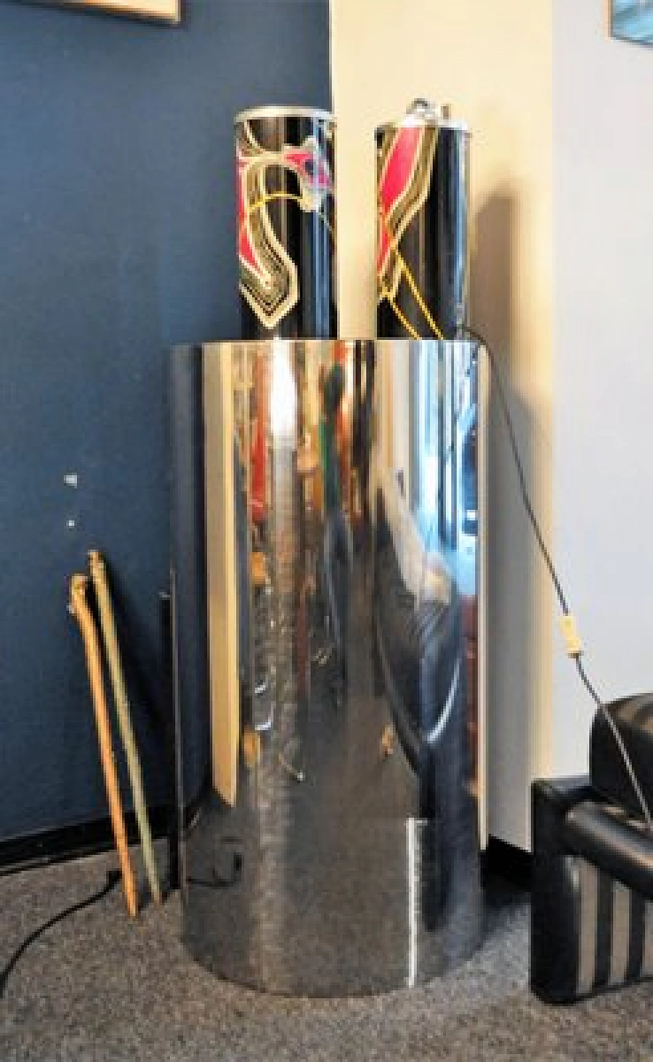 Tavolino cilindrico cromato di Antonia Astori de Ponti per Driade, anni '70 4