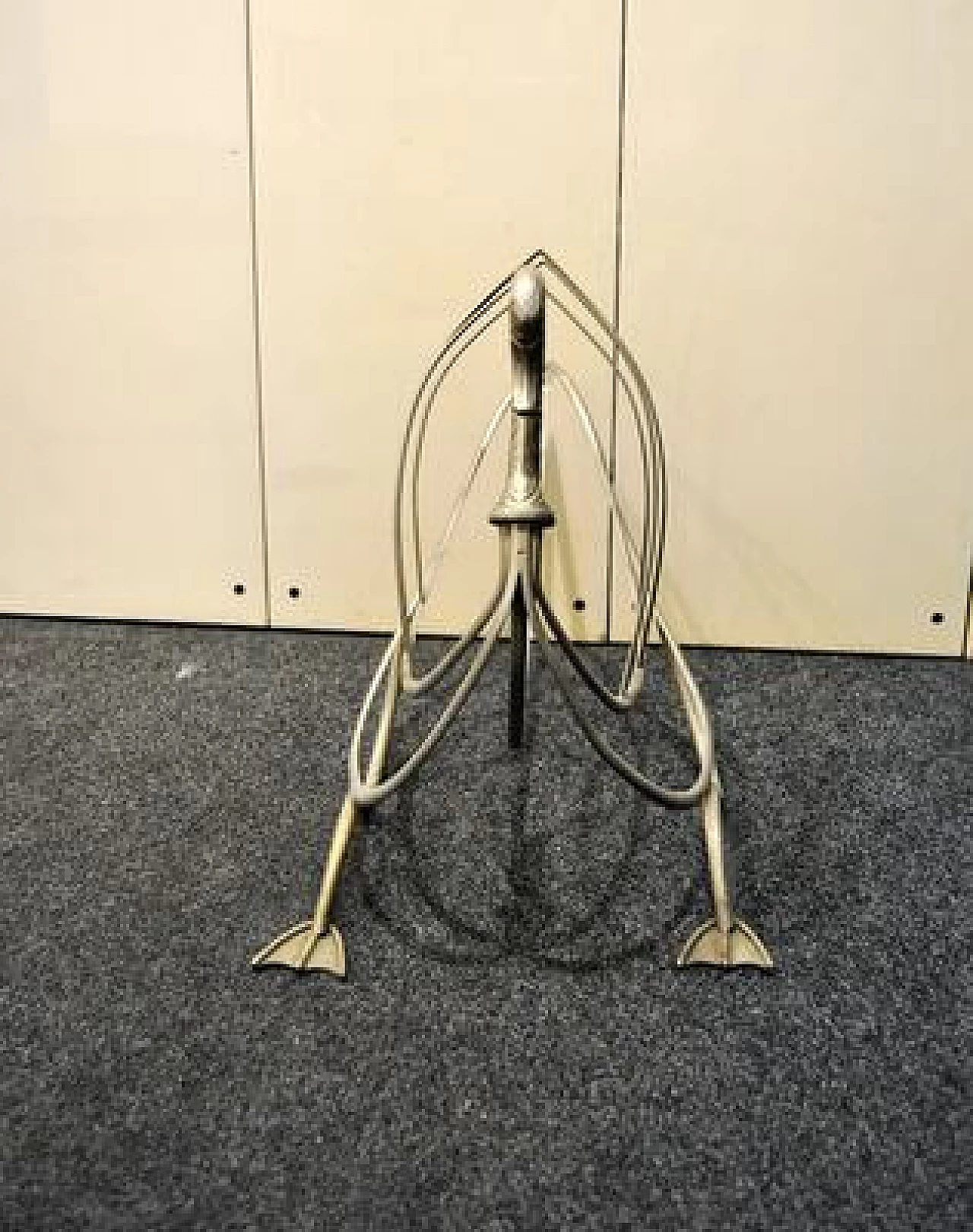 Nickel-plated brass swan magazine rack, 1970s 3