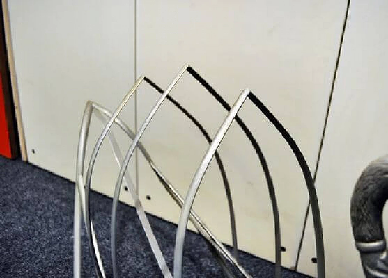 Nickel-plated brass swan magazine rack, 1970s 5