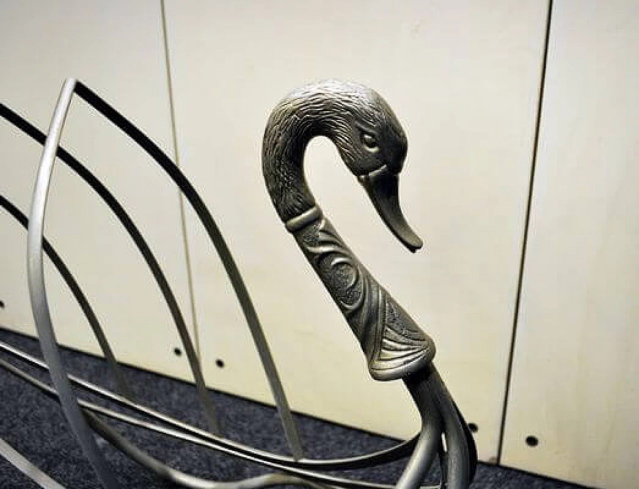 Nickel-plated brass swan magazine rack, 1970s 6