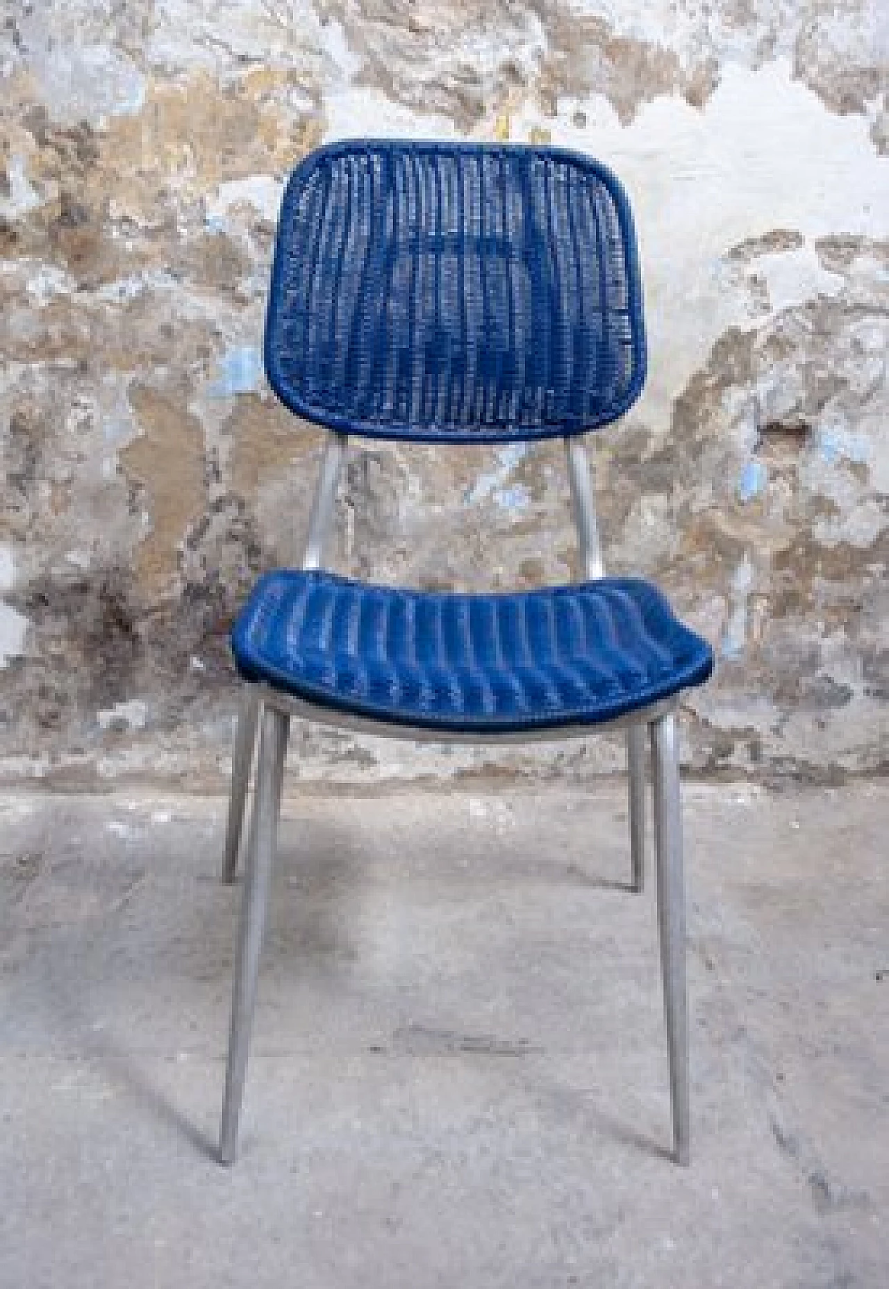 4 Sedie da pranzo in alluminio e plastica blu, anni '50 2