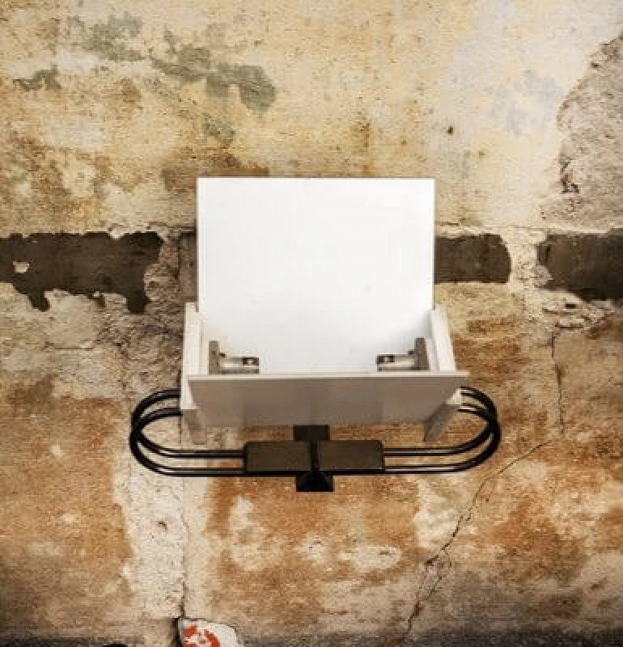 Coppia di Appliques di Perry King & Santiago Miranda per Arteluce, anni '80 1